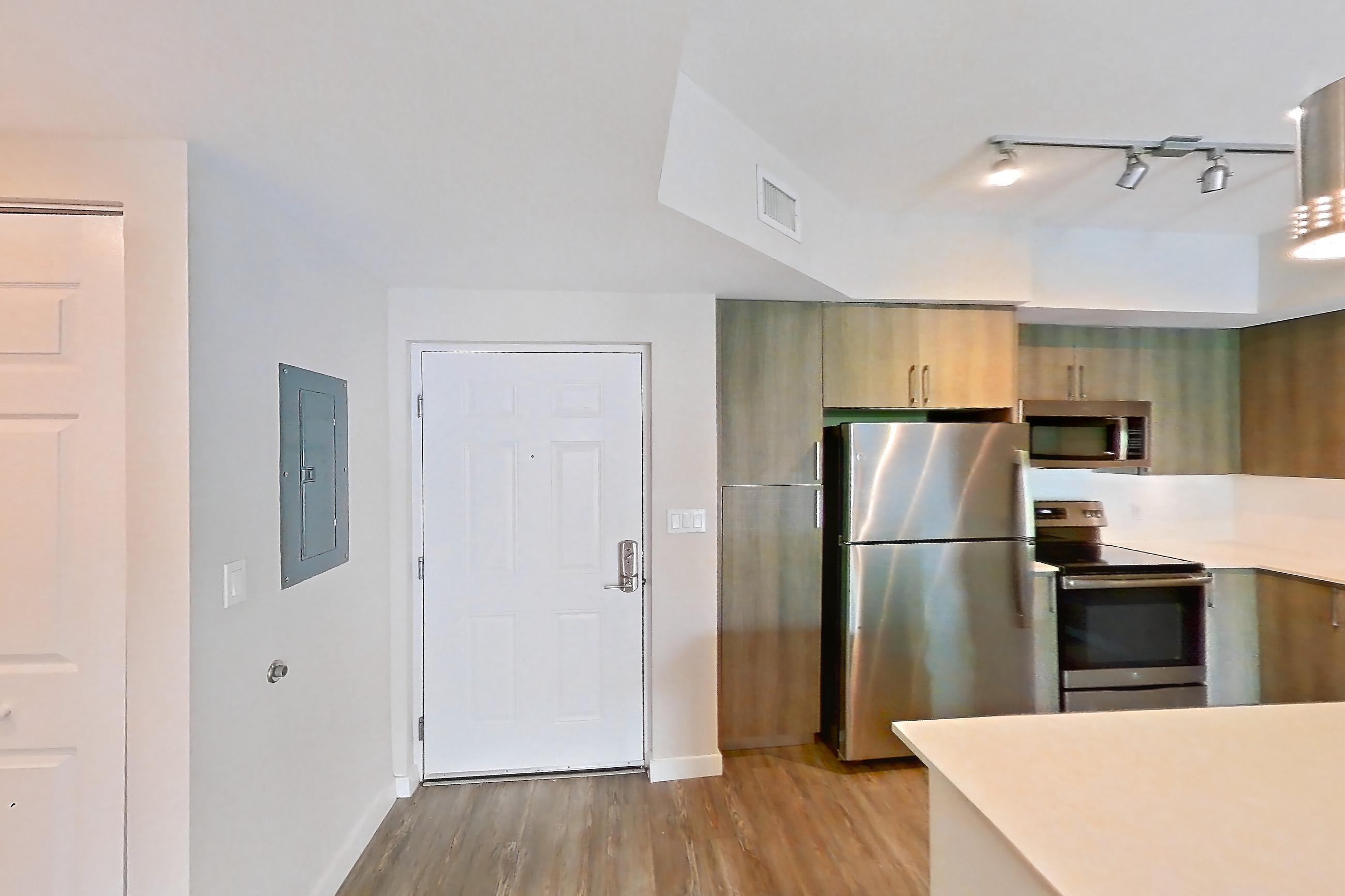 KITCHEN ISLAND CORNER 1