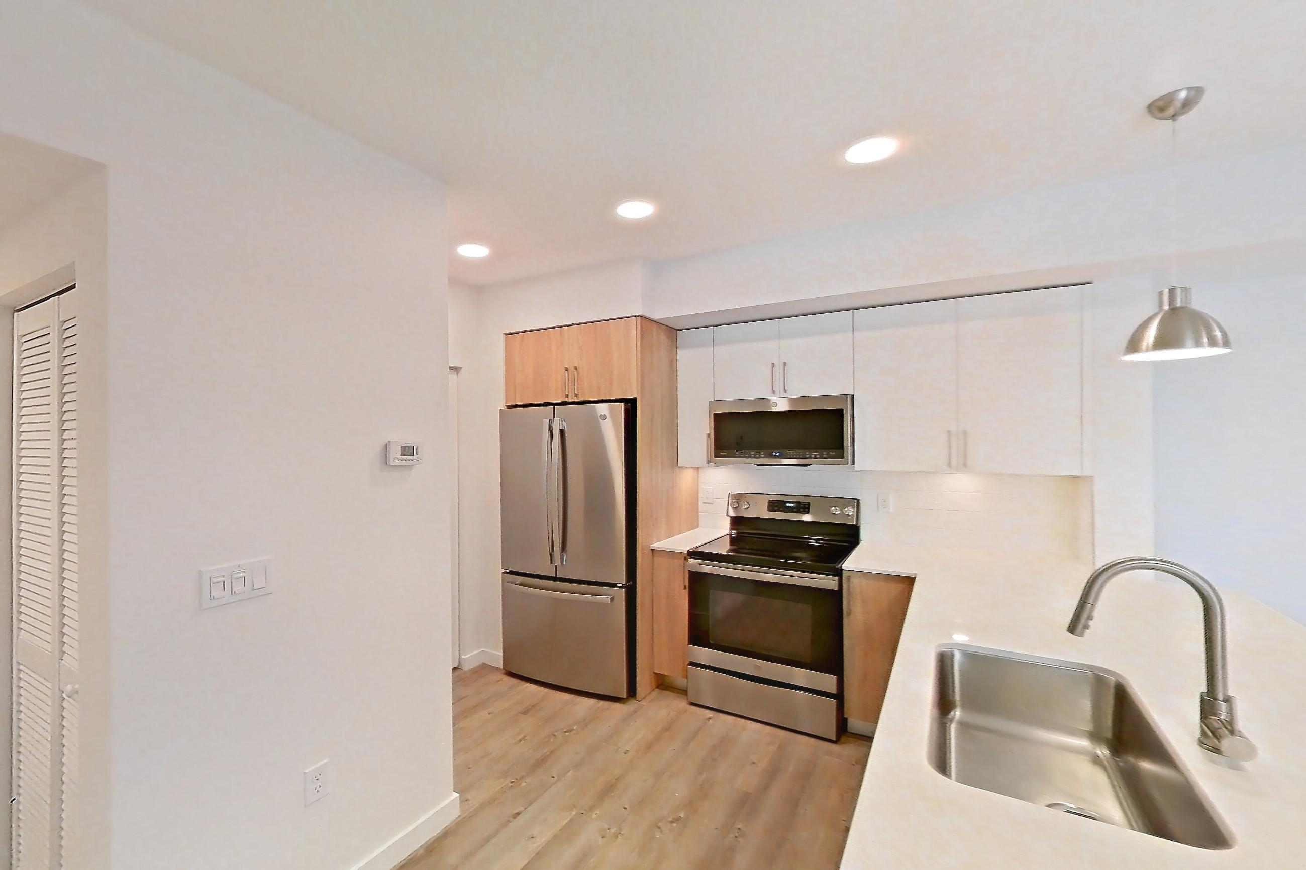 KITCHEN ENTRYWAY (representative of this floor plan)