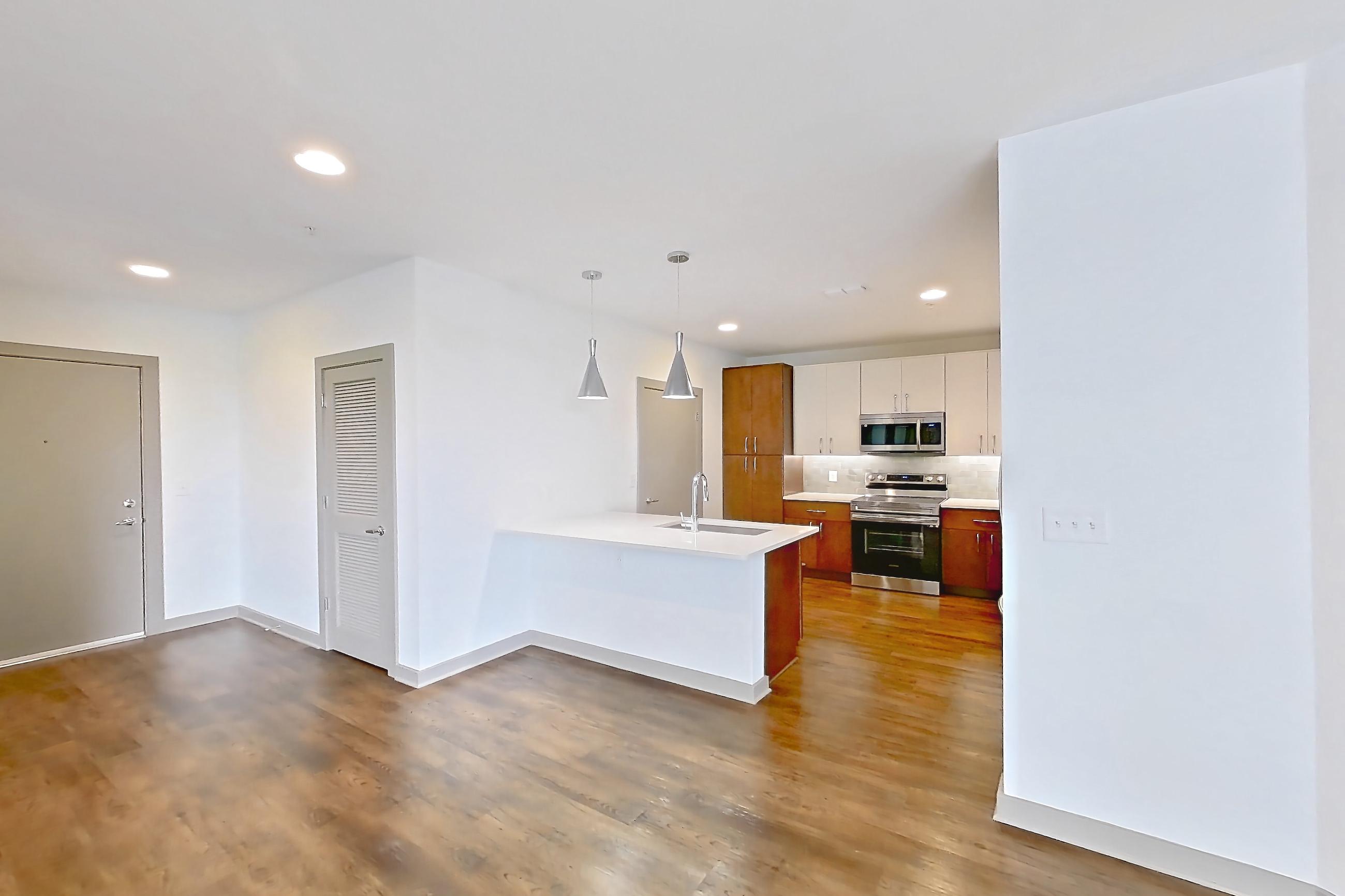 Living space in a B6 - Runabout floor plan apartment, representative of Apartment 5033 at Cortland Westshore