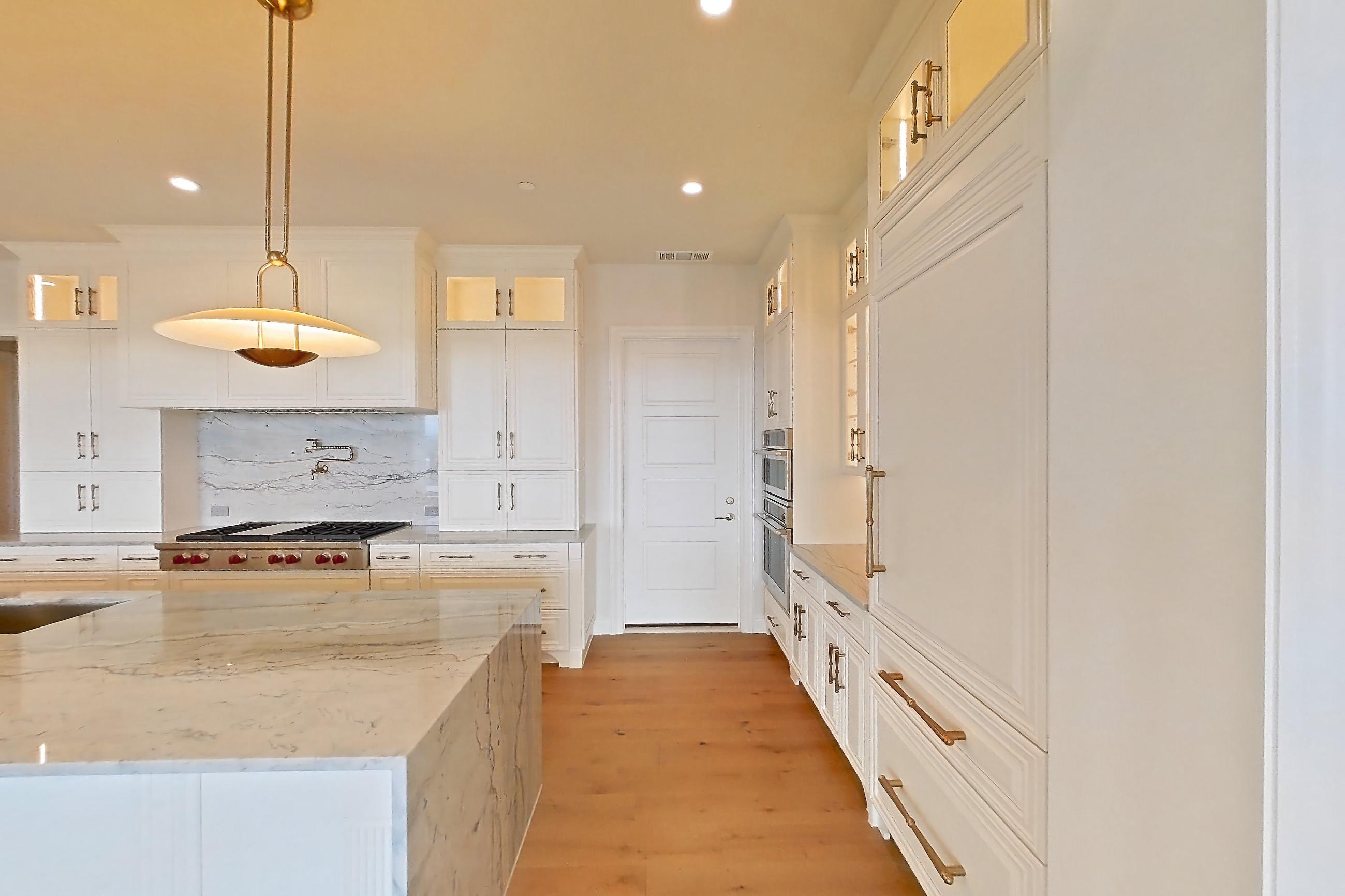 LIVING SPACE 2