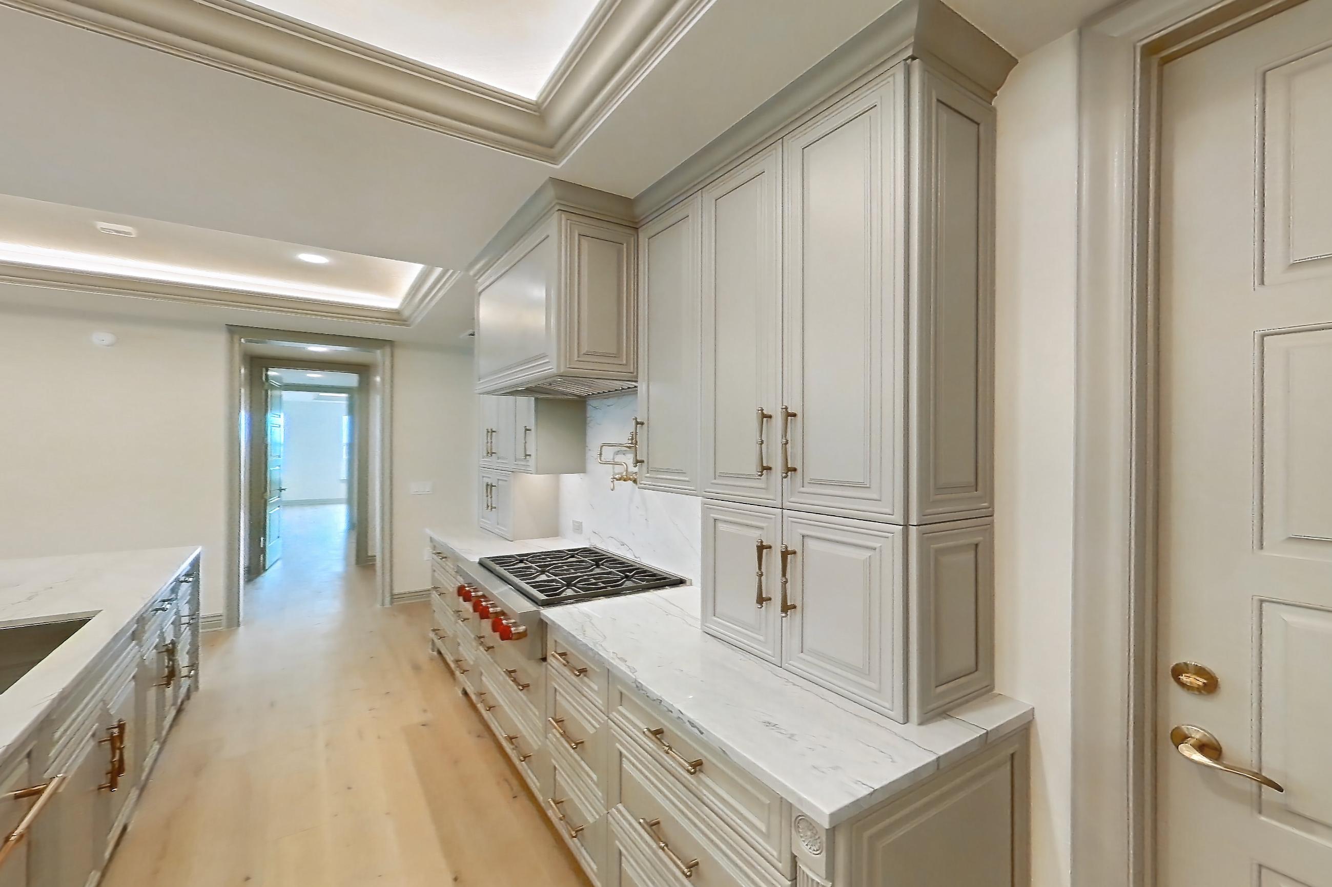 KITCHEN SPACE