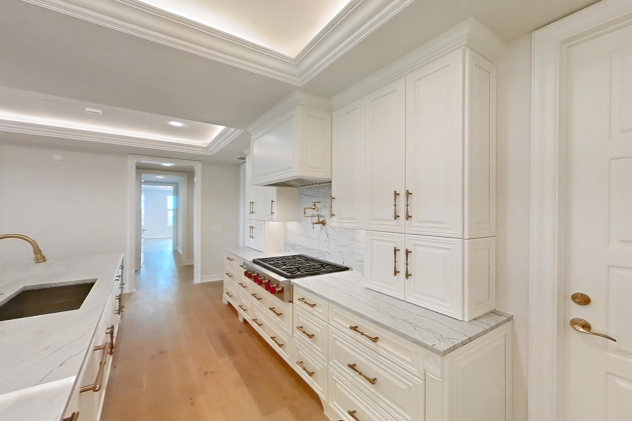 KITCHEN SPACE