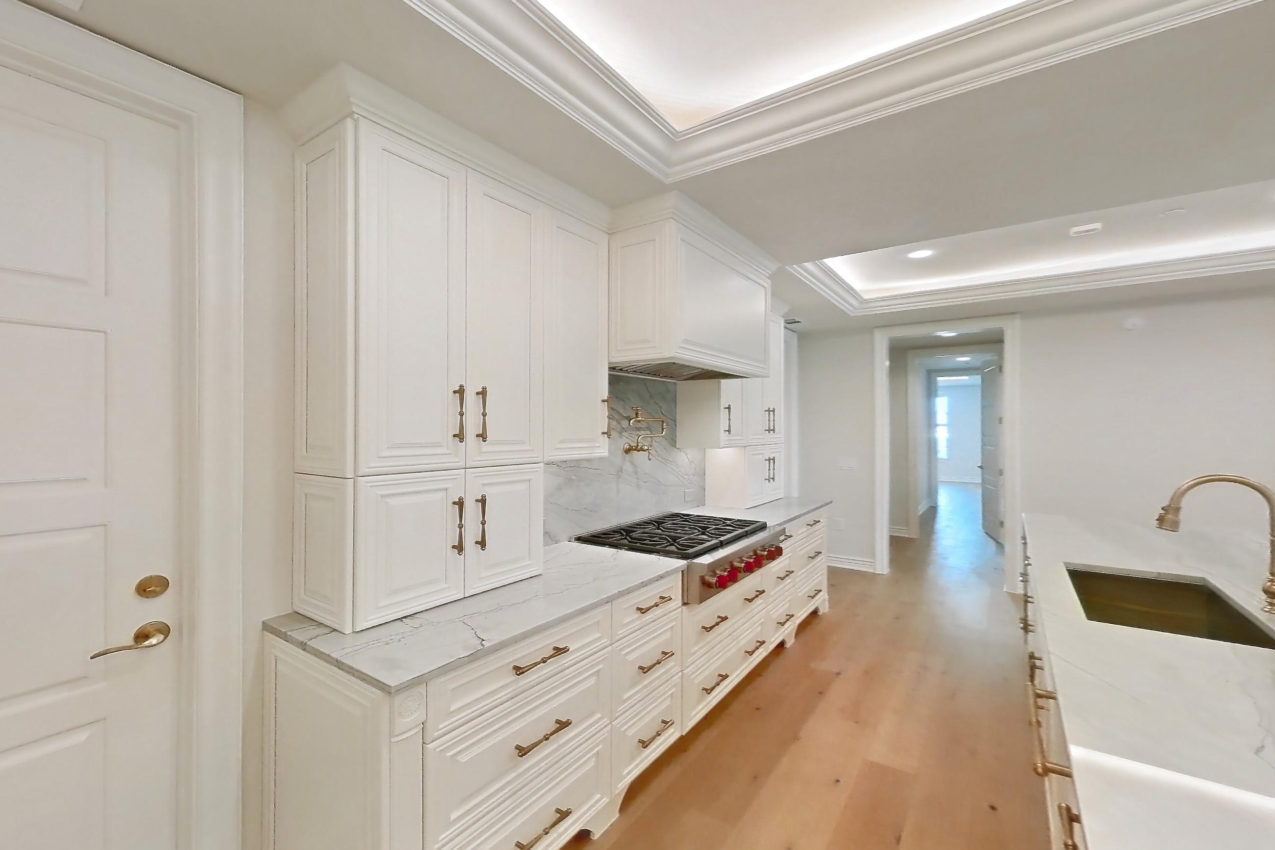 KITCHEN SPACE