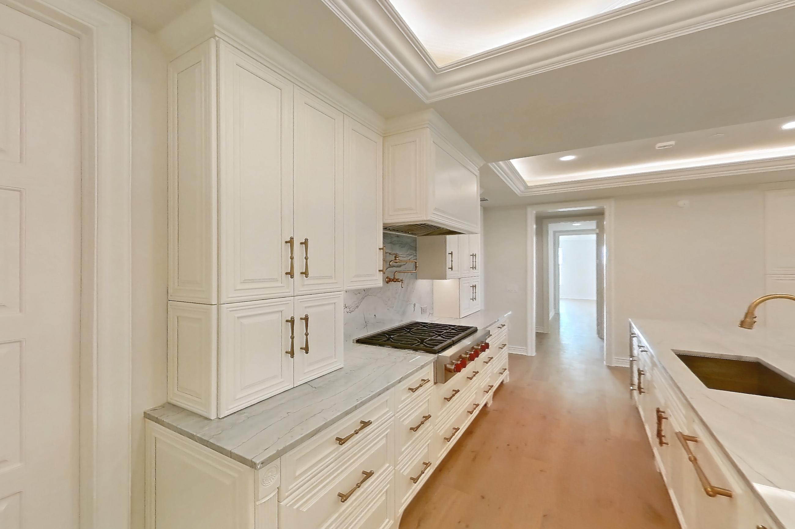 KITCHEN SPACE