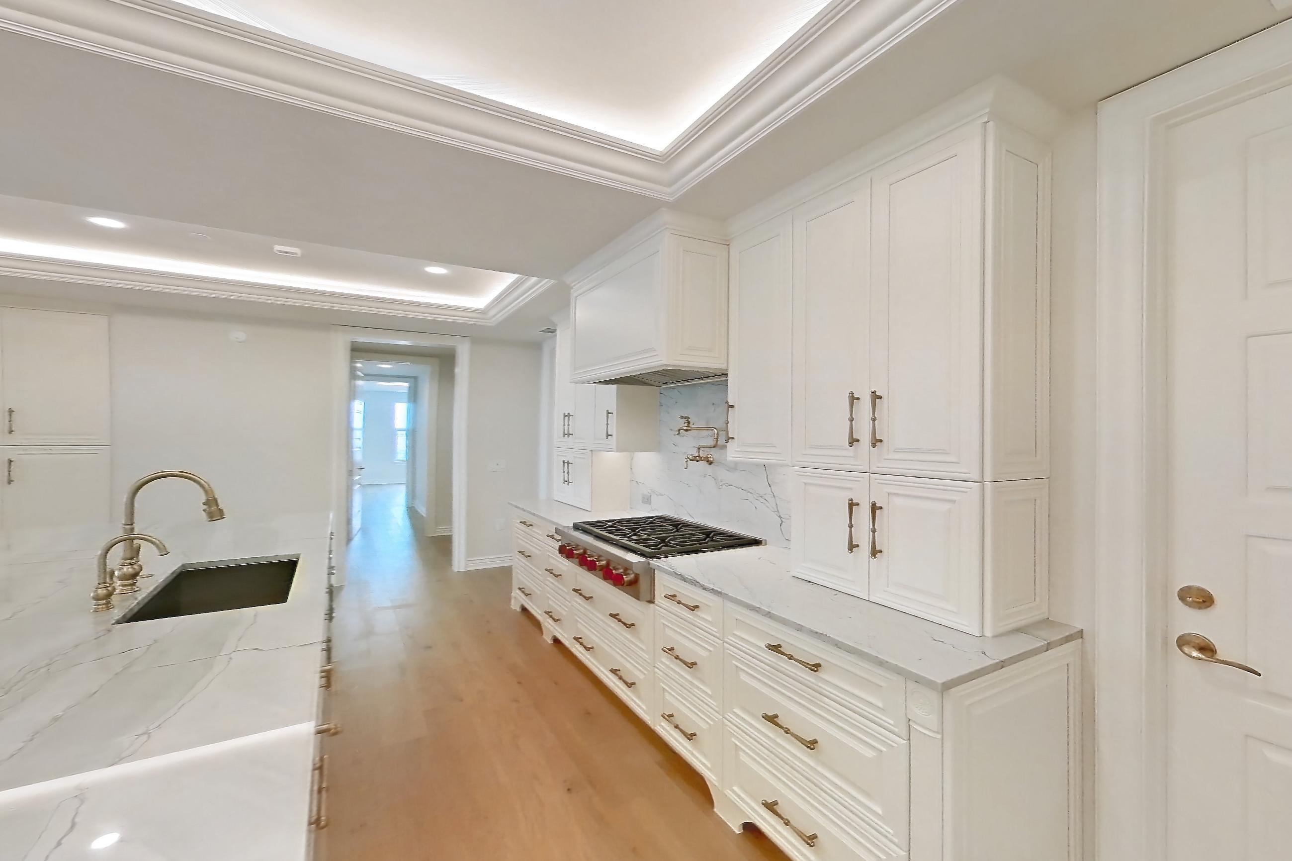 KITCHEN SPACE