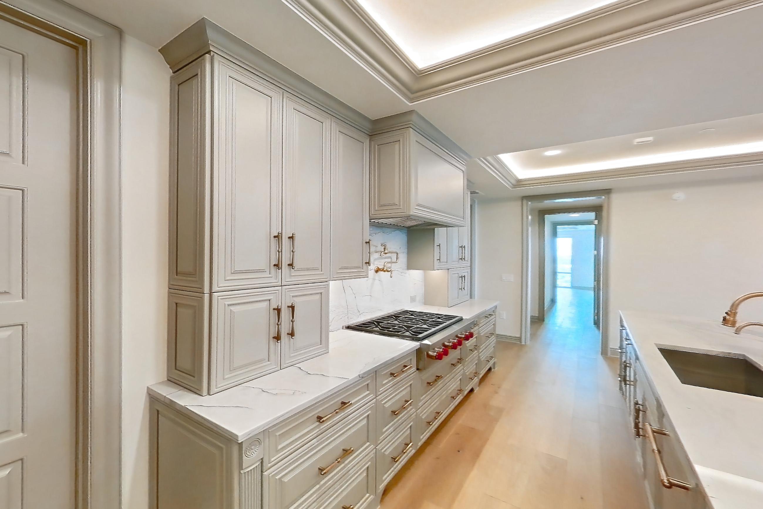 KITCHEN SPACE