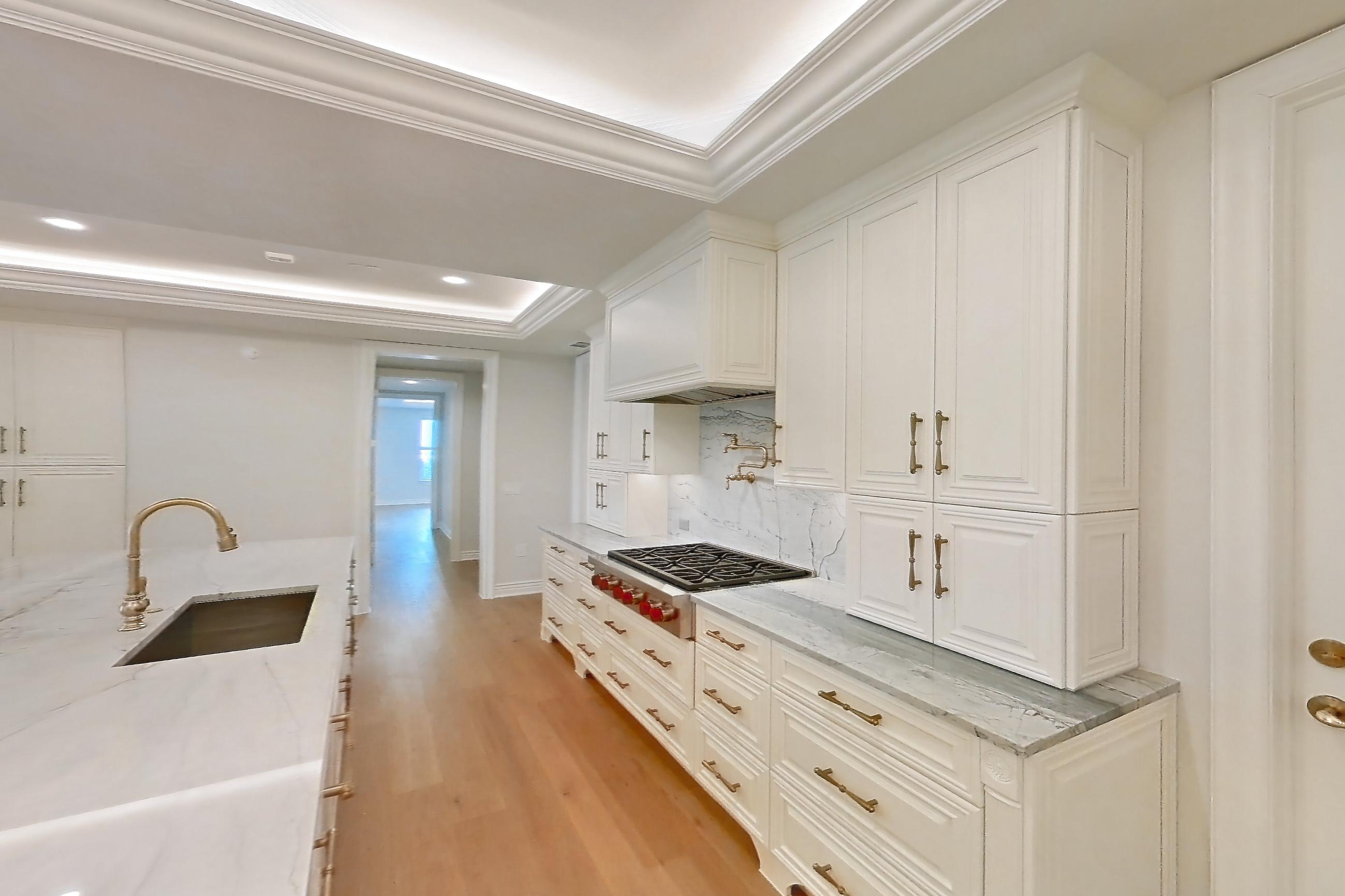 KITCHEN SPACE
