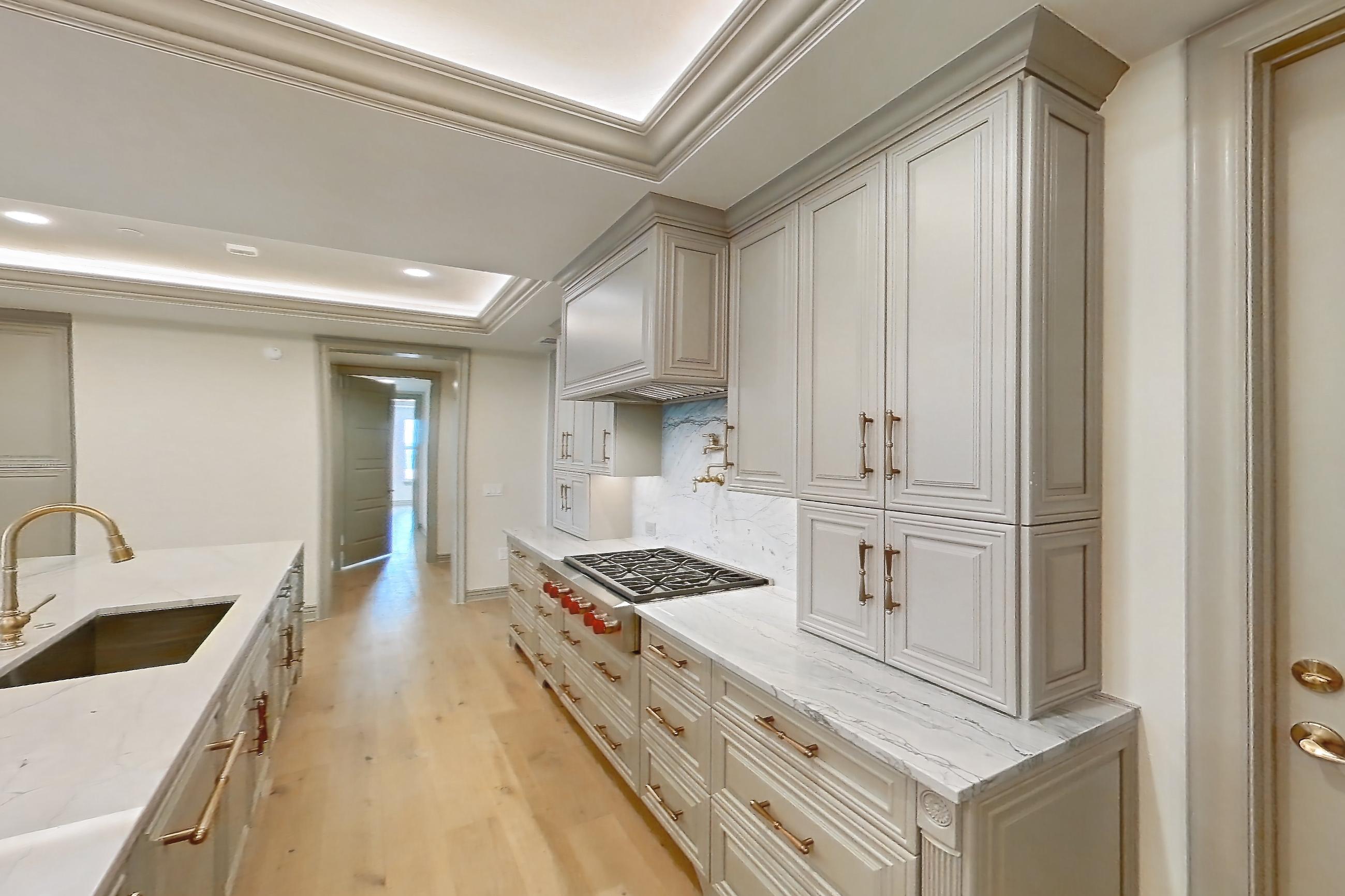 KITCHEN SPACE