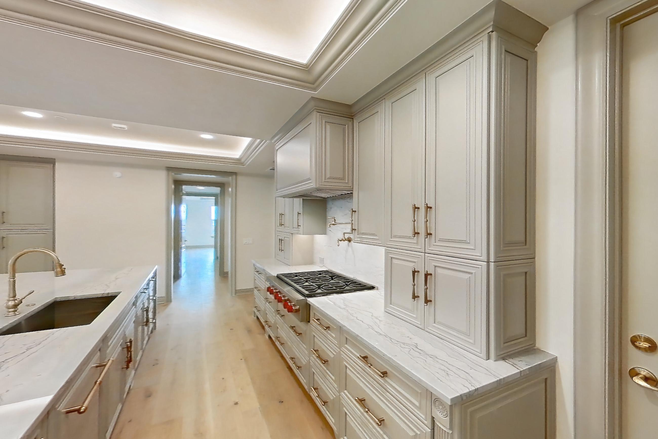 KITCHEN SPACE