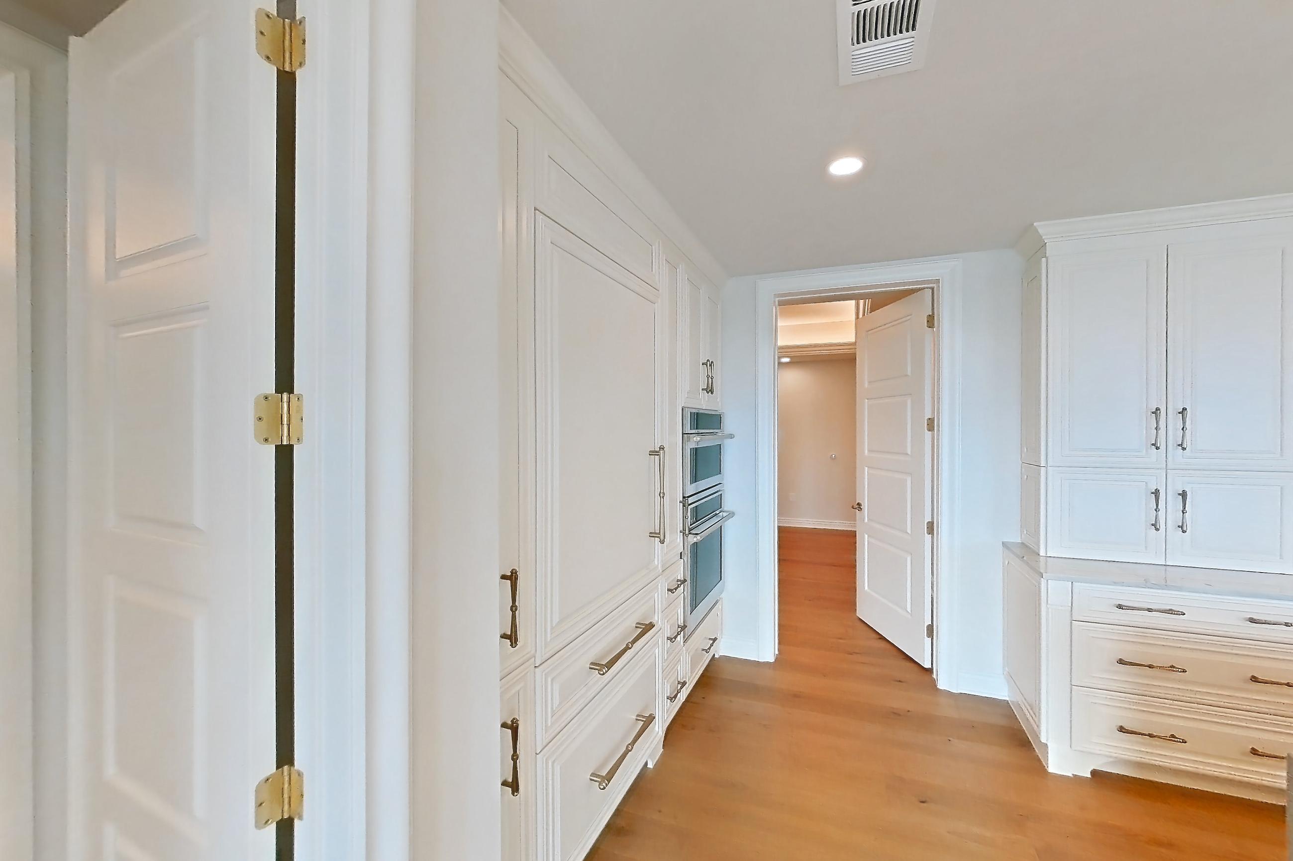 LIVING SPACE 2