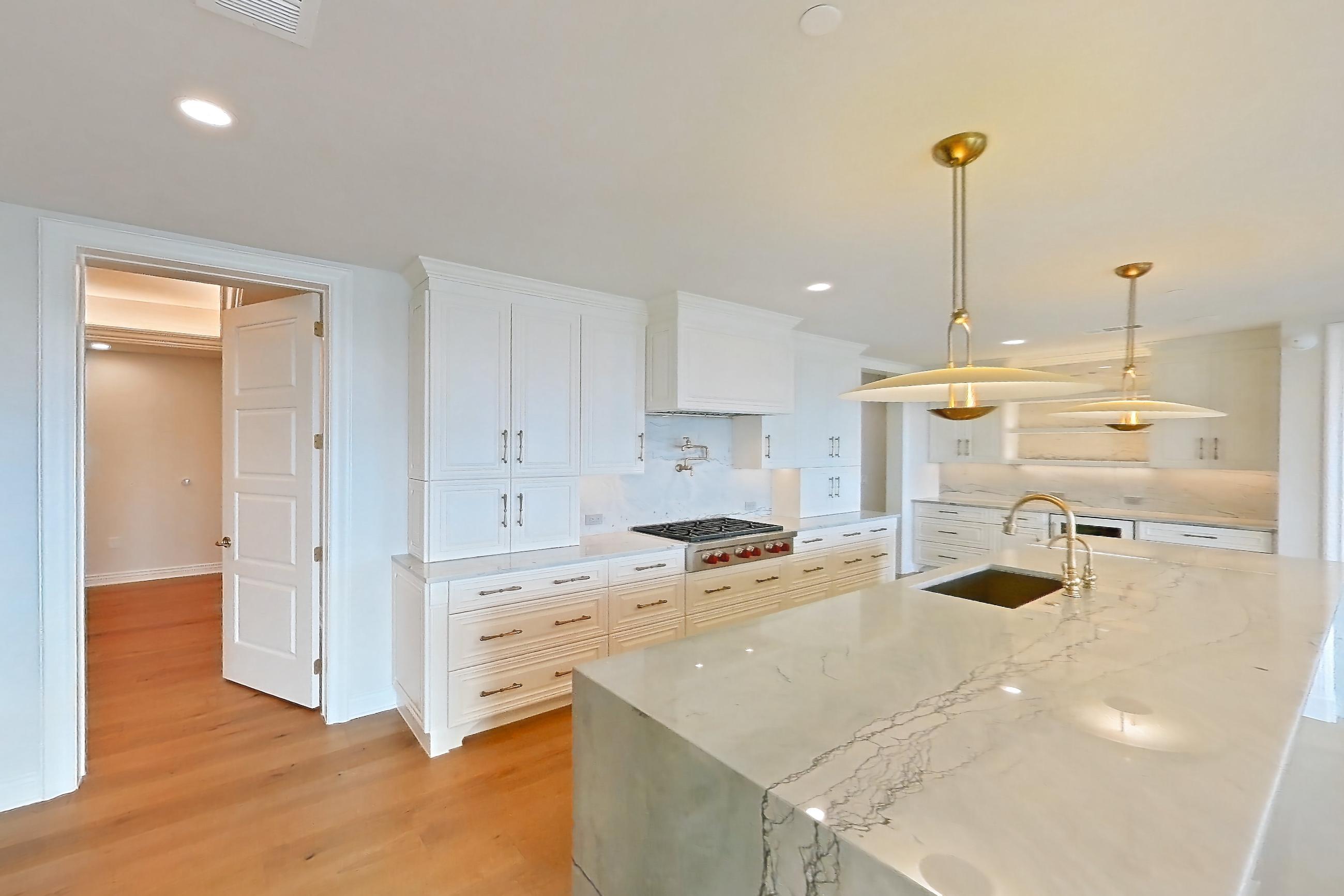 LIVING SPACE 2