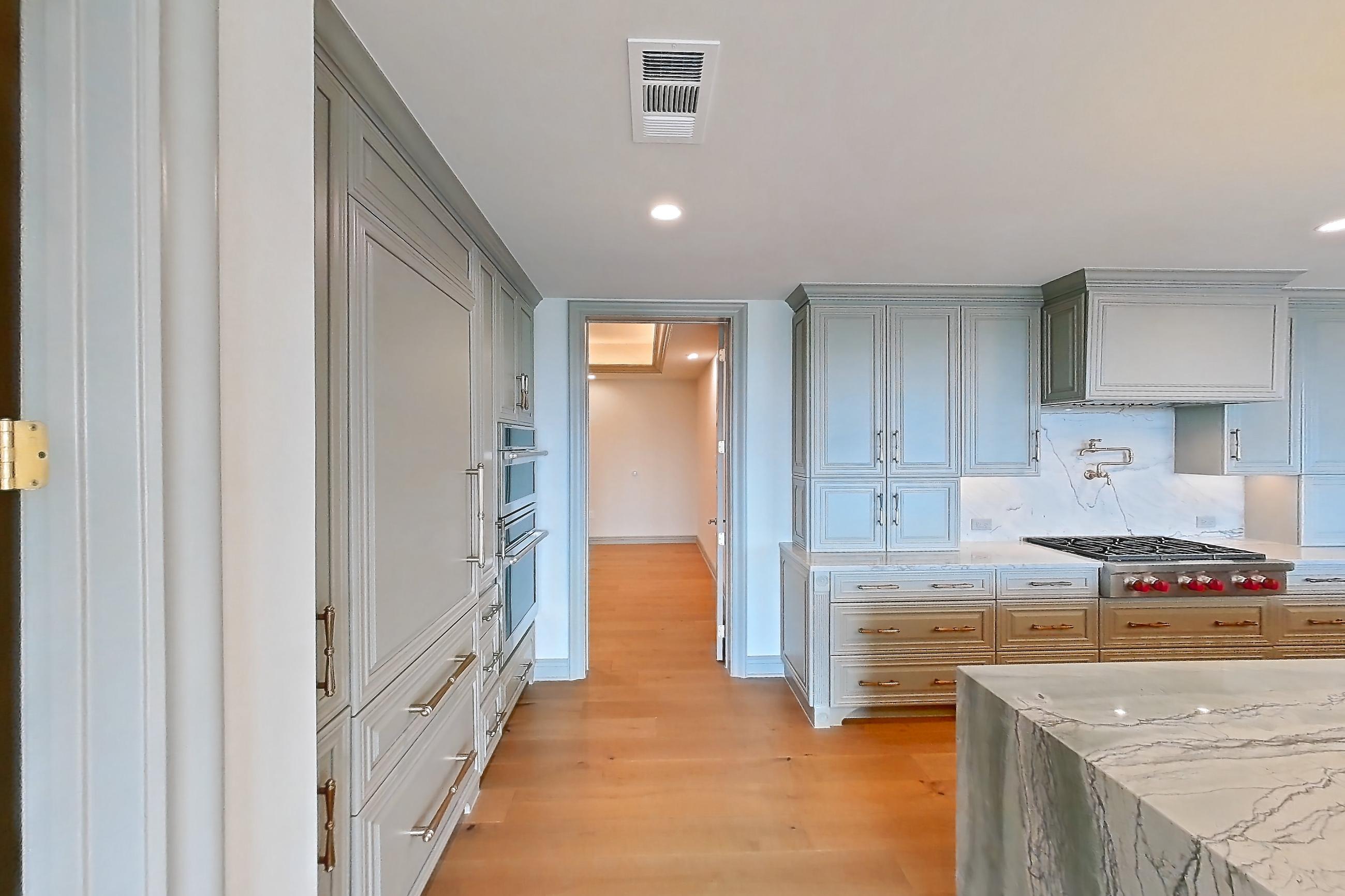 LIVING SPACE 2