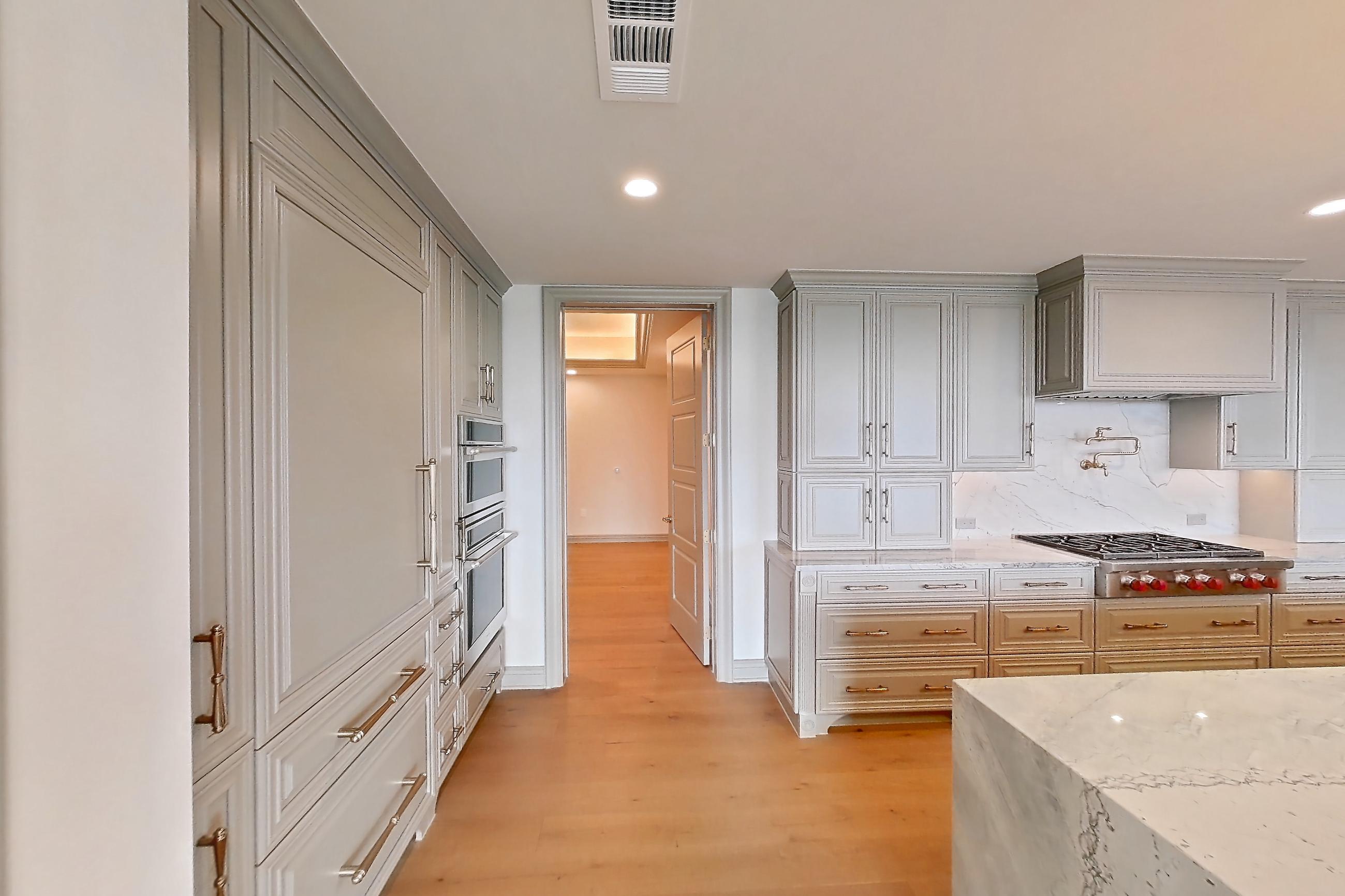 LIVING SPACE 2