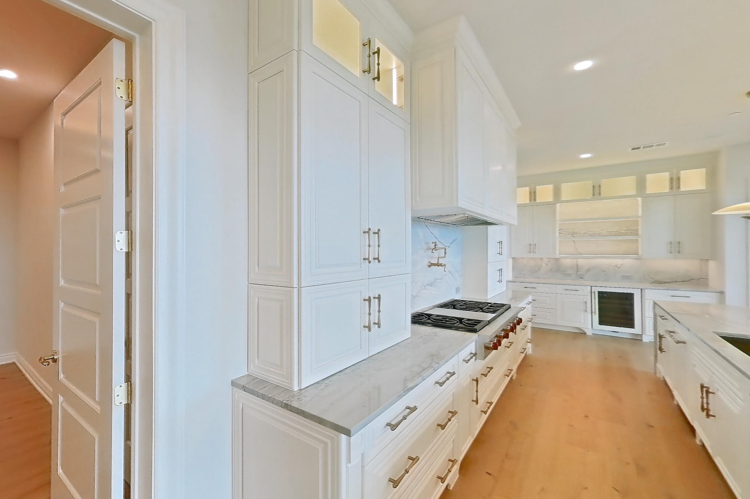 KITCHEN SPACE 2
