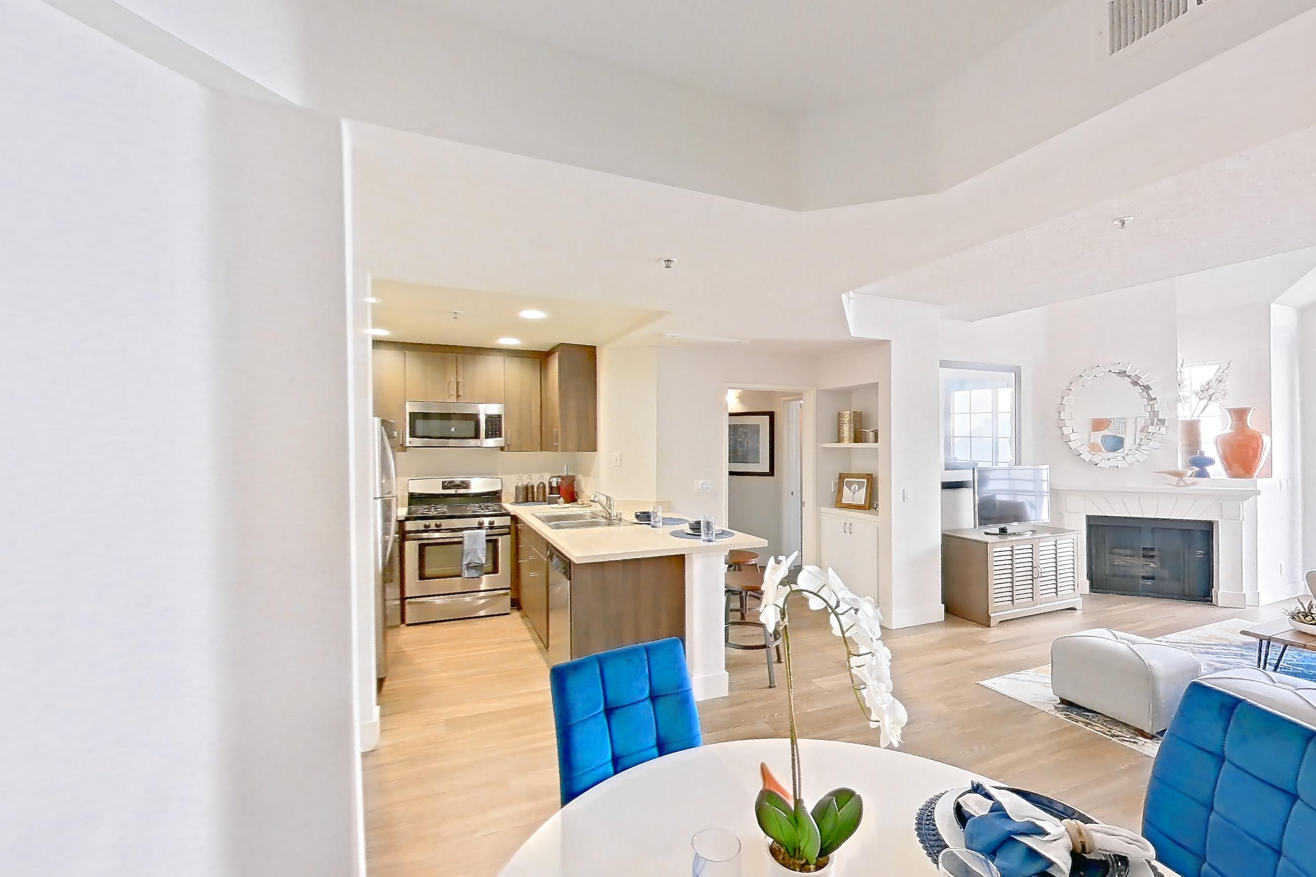 DINING ROOM (representative of this floor plan)