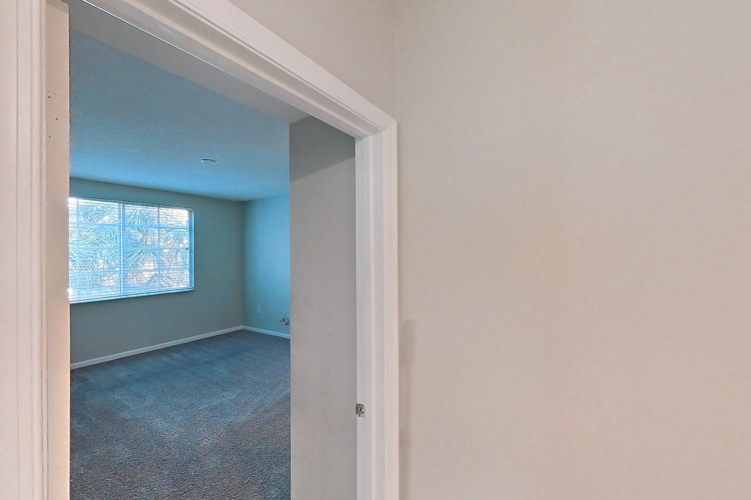 KITCHEN ENTRYWAY