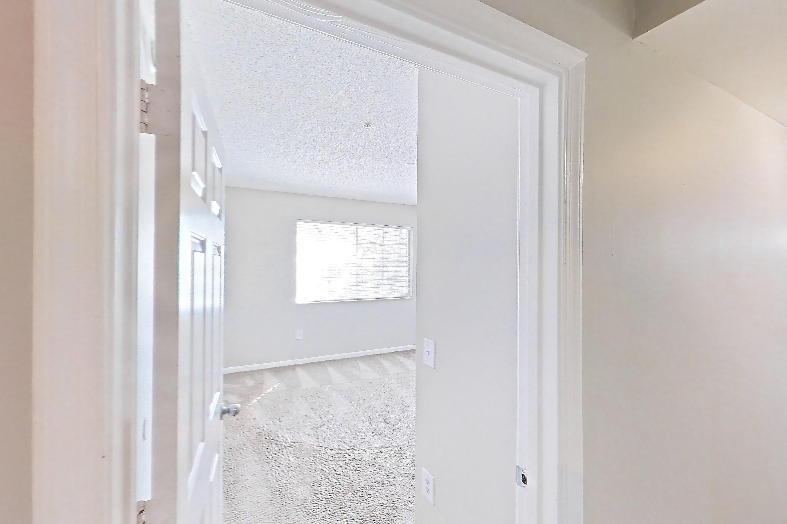 KITCHEN ENTRYWAY