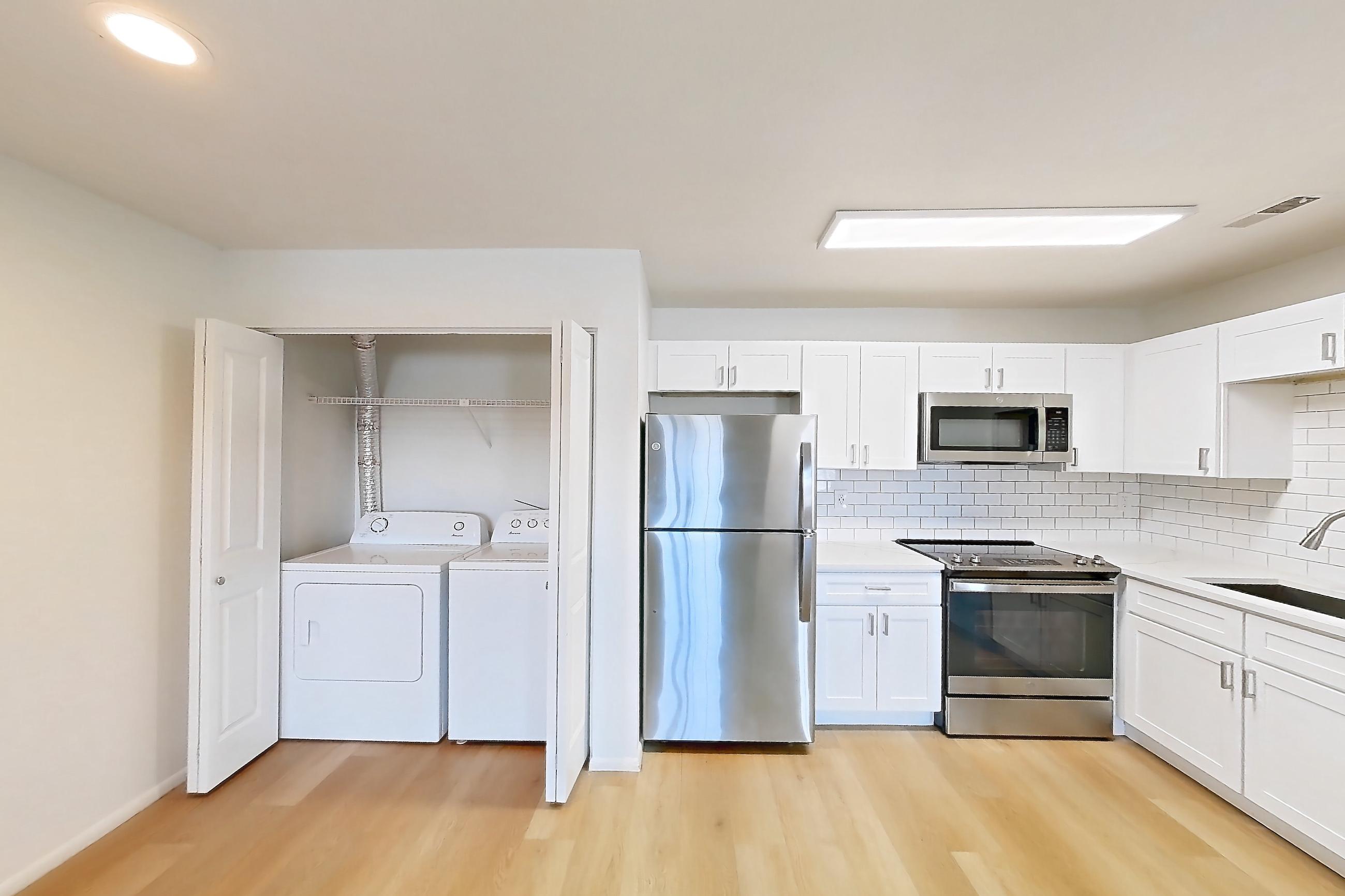 DINING ROOM (representative of this floor plan)