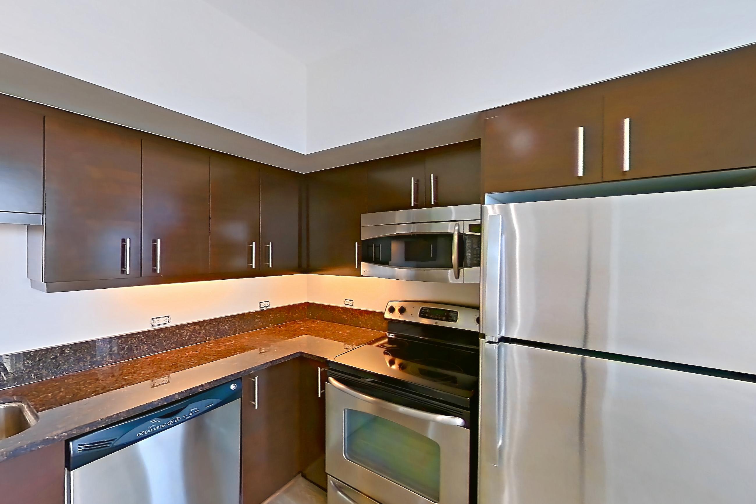 Kitchen, Apartment C-1409 at Vantage Pointe