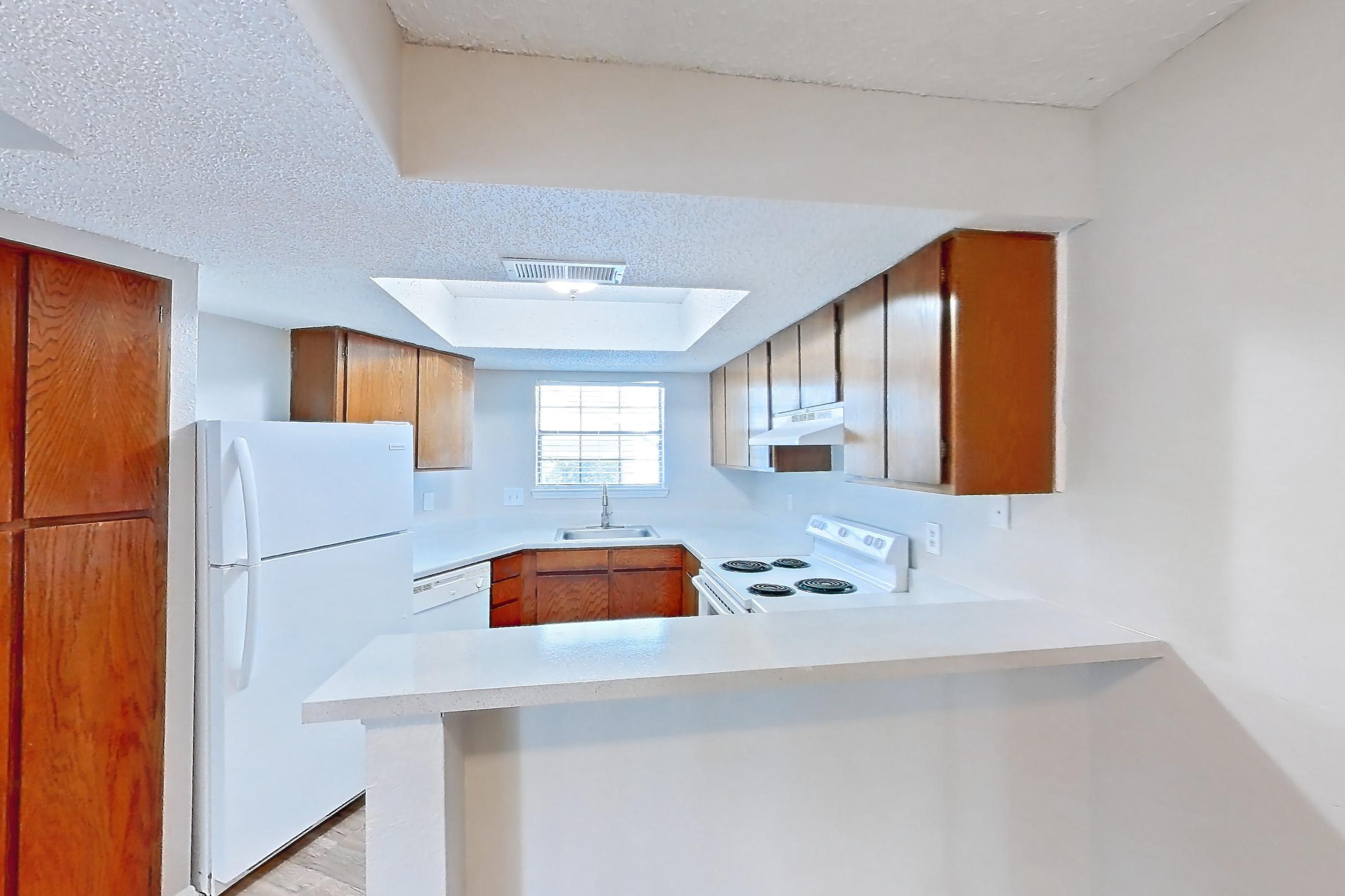 Dining room in Apartment 0841 at Beacon Hill, 1D floor plan