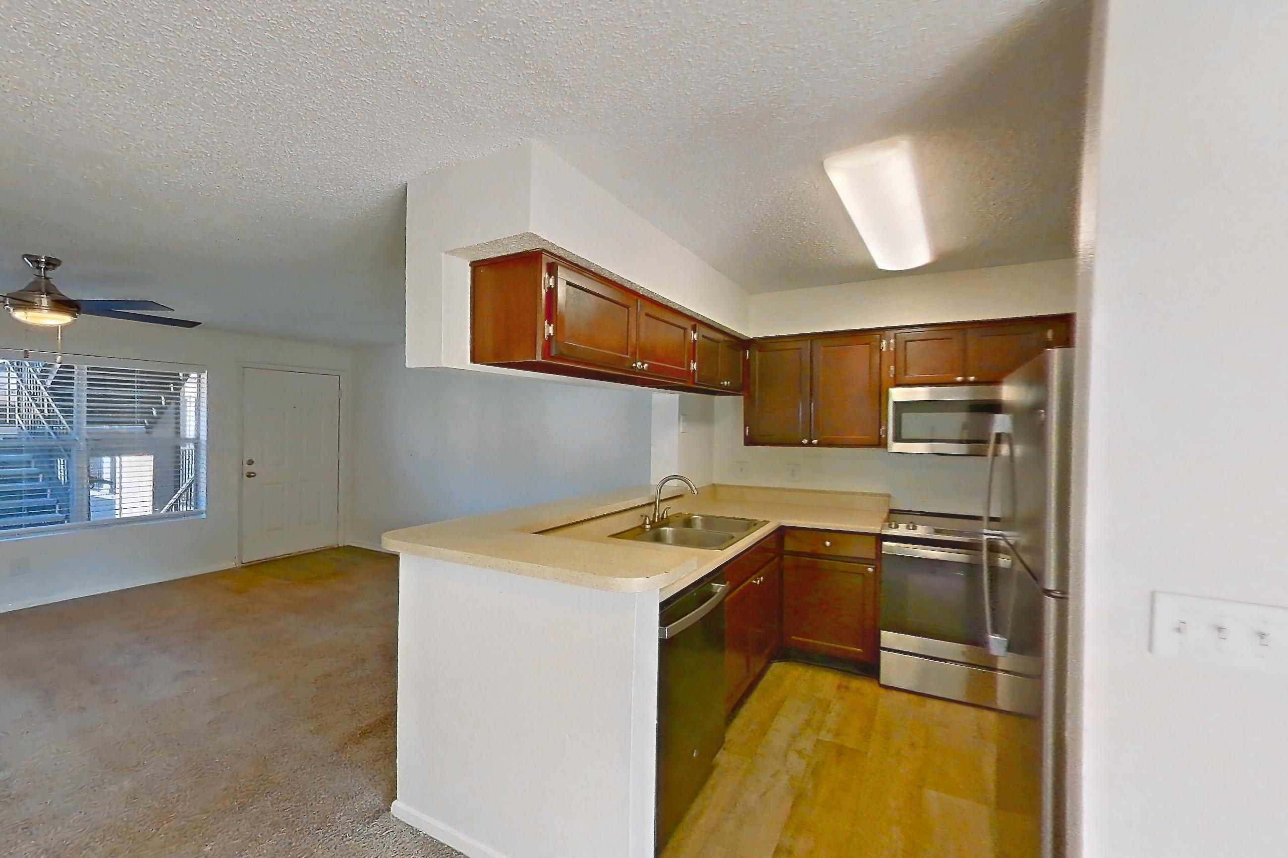 Dining room in Apartment 10-0407 at Brookwood Club, 1A floor plan