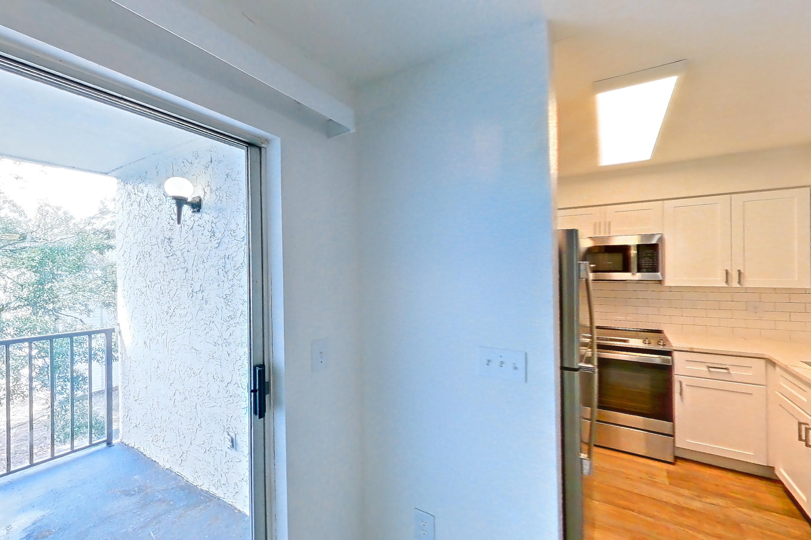 Dining room in a 2B floor plan apartment, representative of Apartment 10-0402 at Brookwood Club