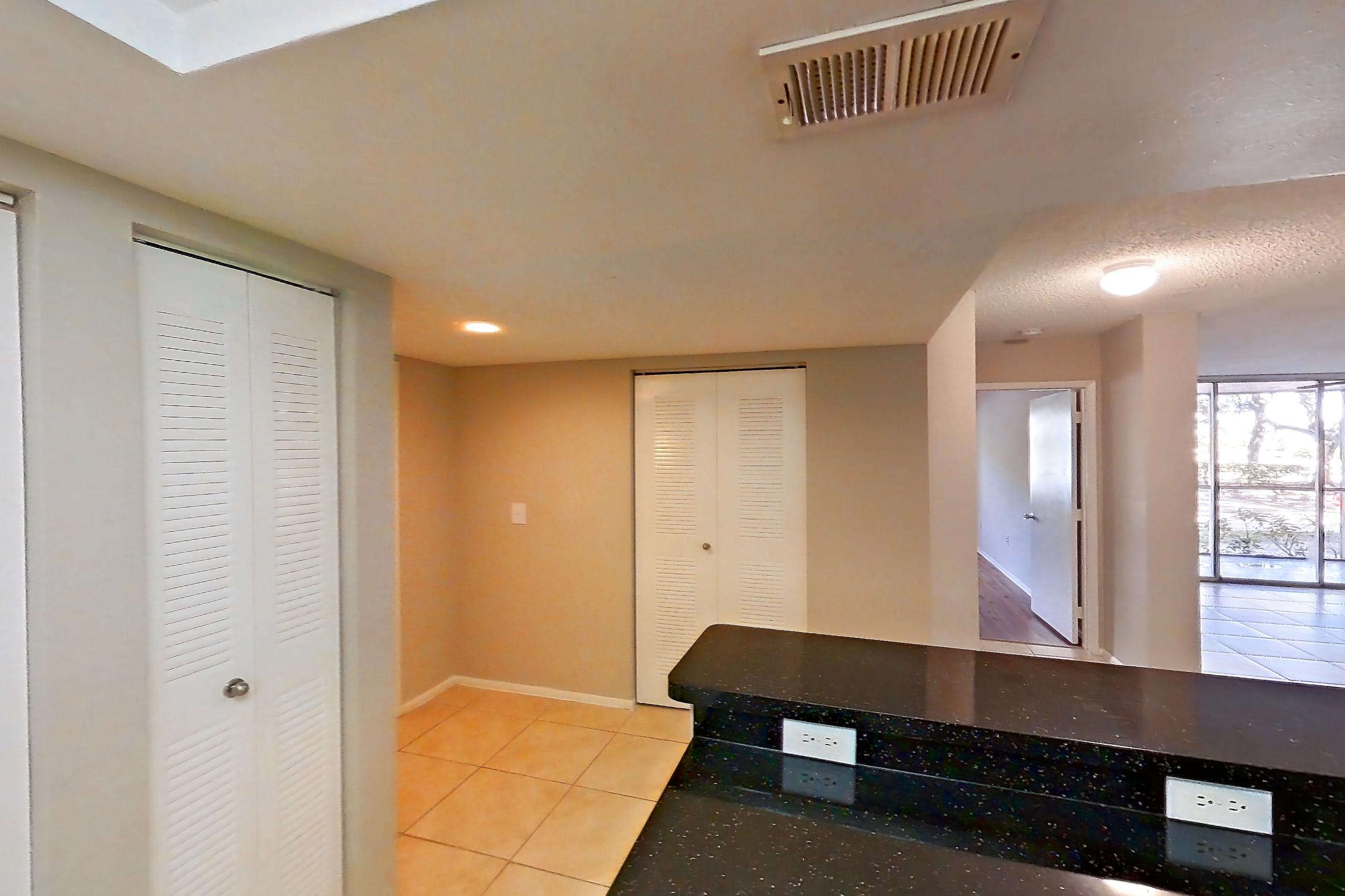 Kitchen in Apartment 10-12292 at Sabal Pointe, 3A floor plan