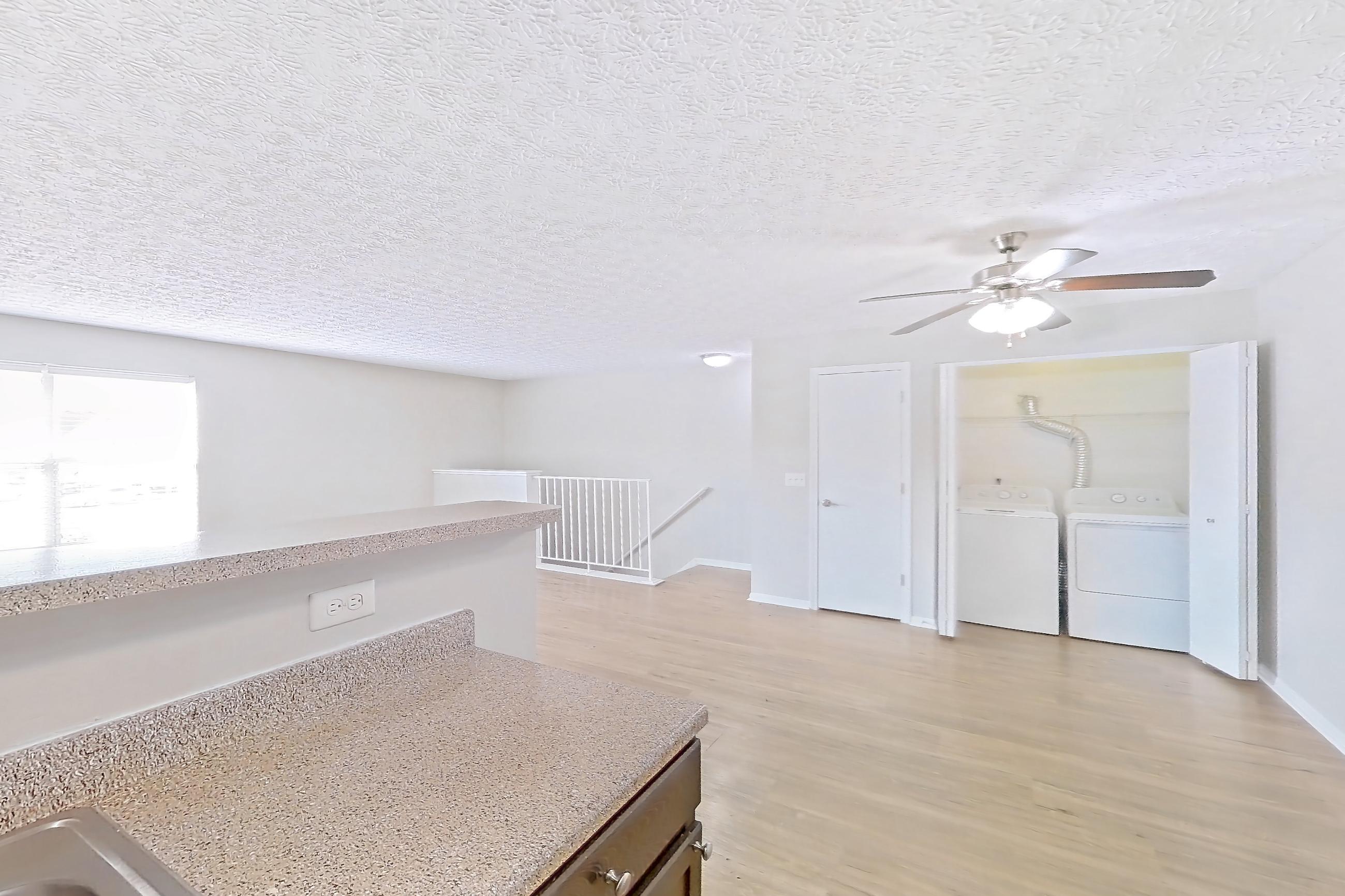 Kitchen in Apartment 3846ecw at The Gardens Columbus, 1D floor plan