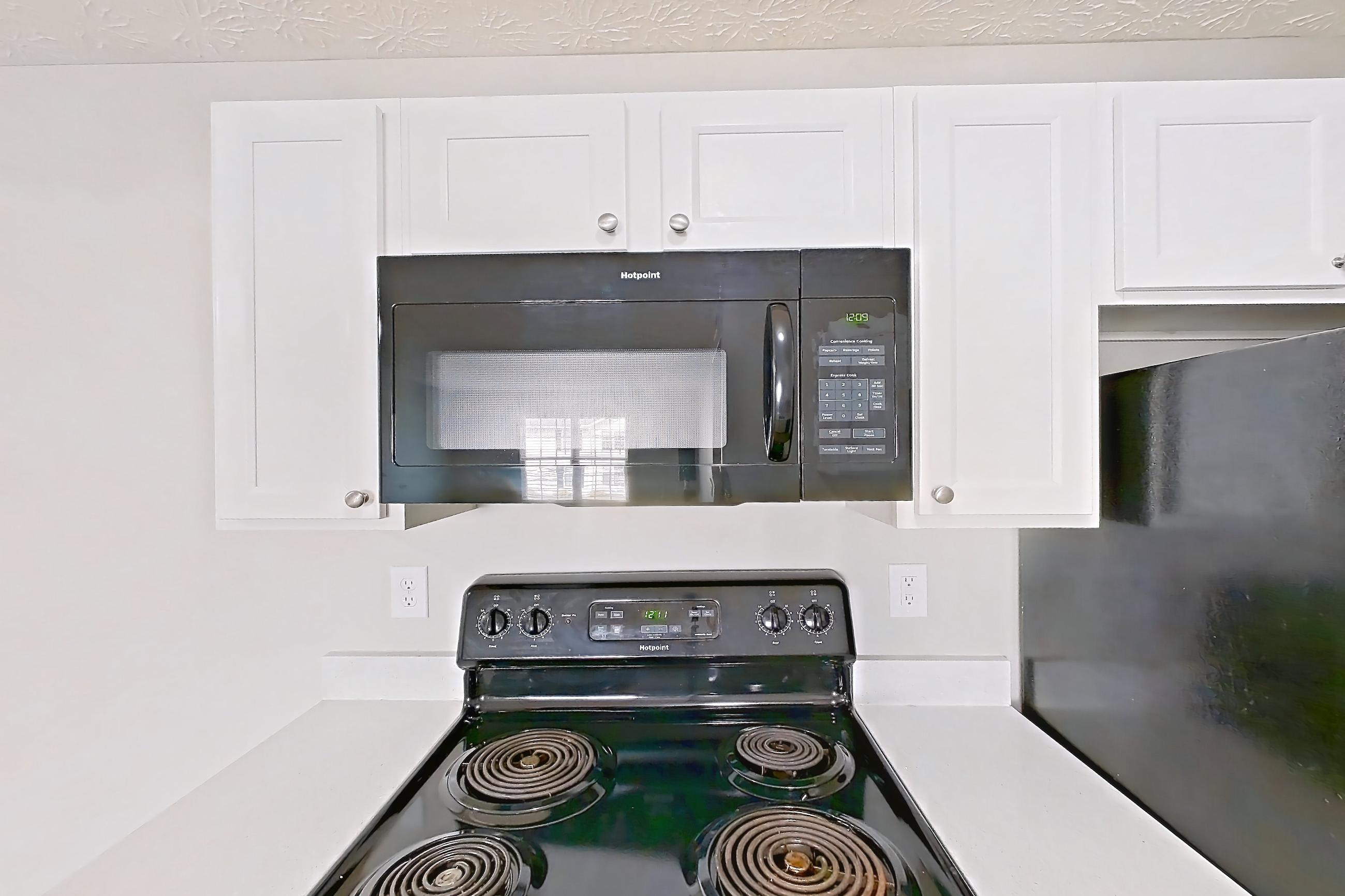 Kitchen, Apartment 2736CLD at The Gardens Columbus