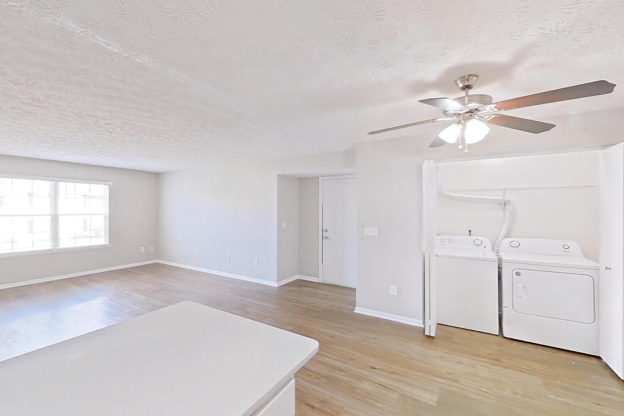 Kitchen, Apartment 2736CLD at The Gardens Columbus