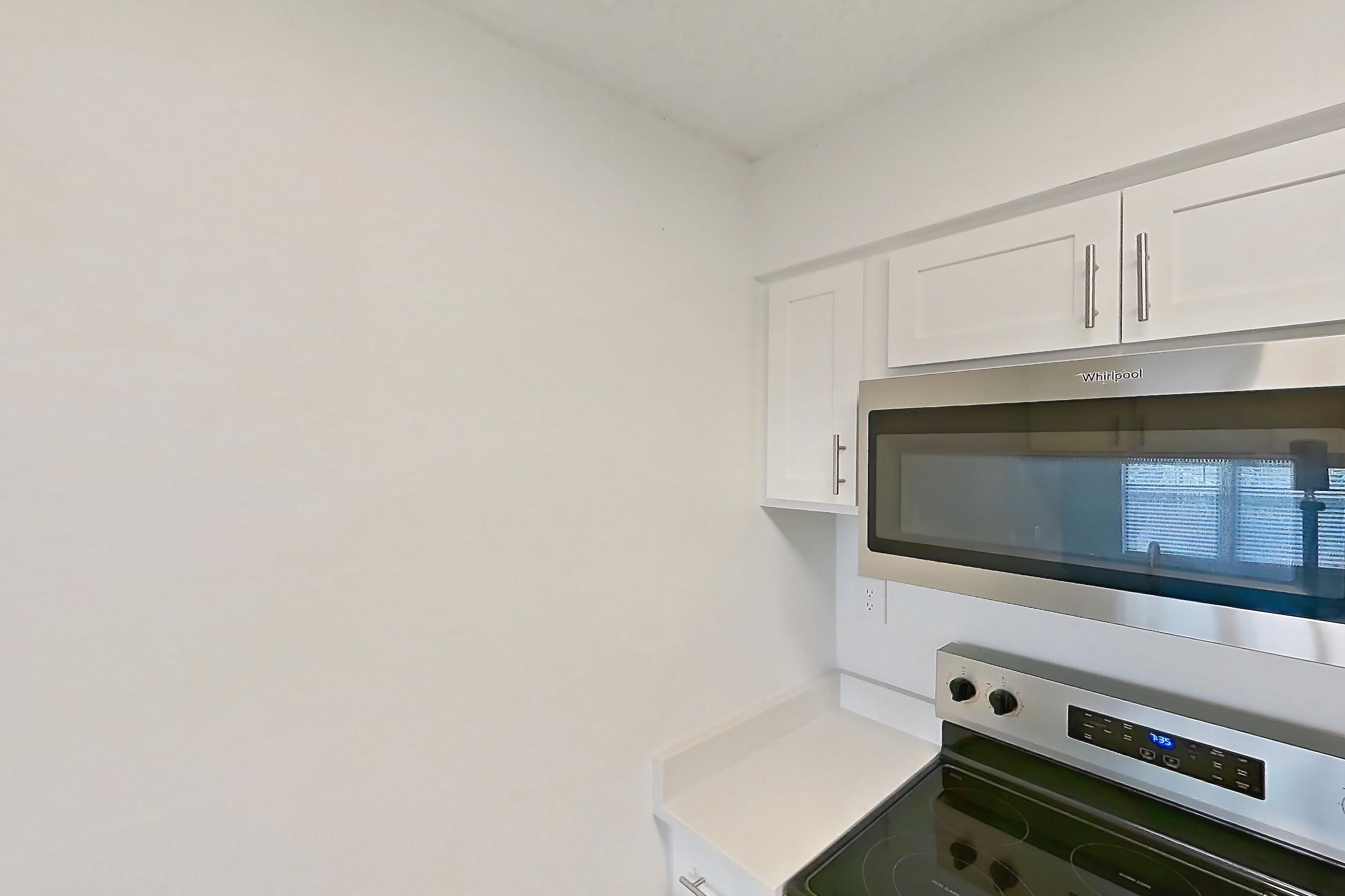 Kitchen, Apartment 435 at South Pointe