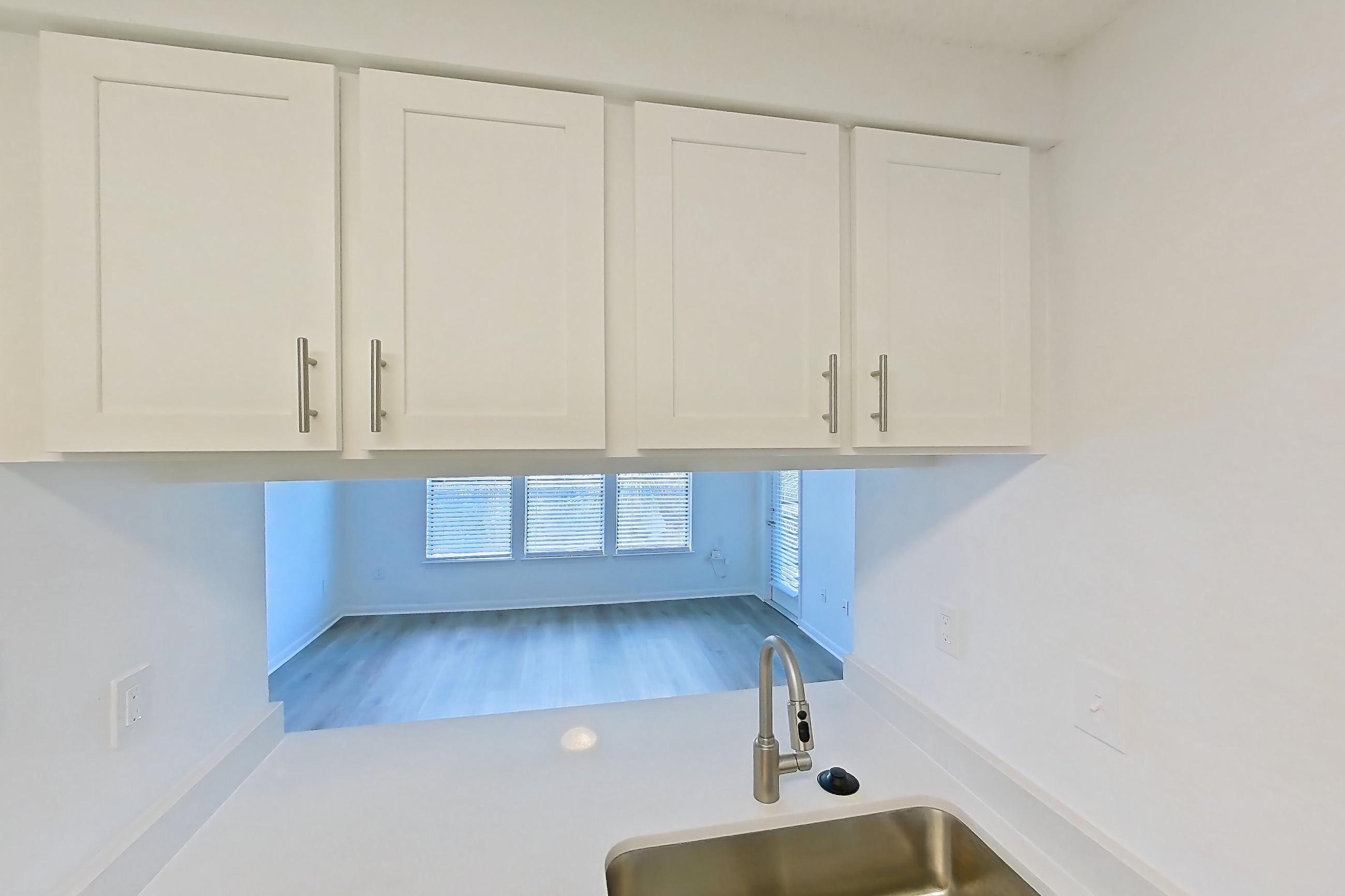 Kitchen in Apartment 435 at South Pointe, 1A floor plan
