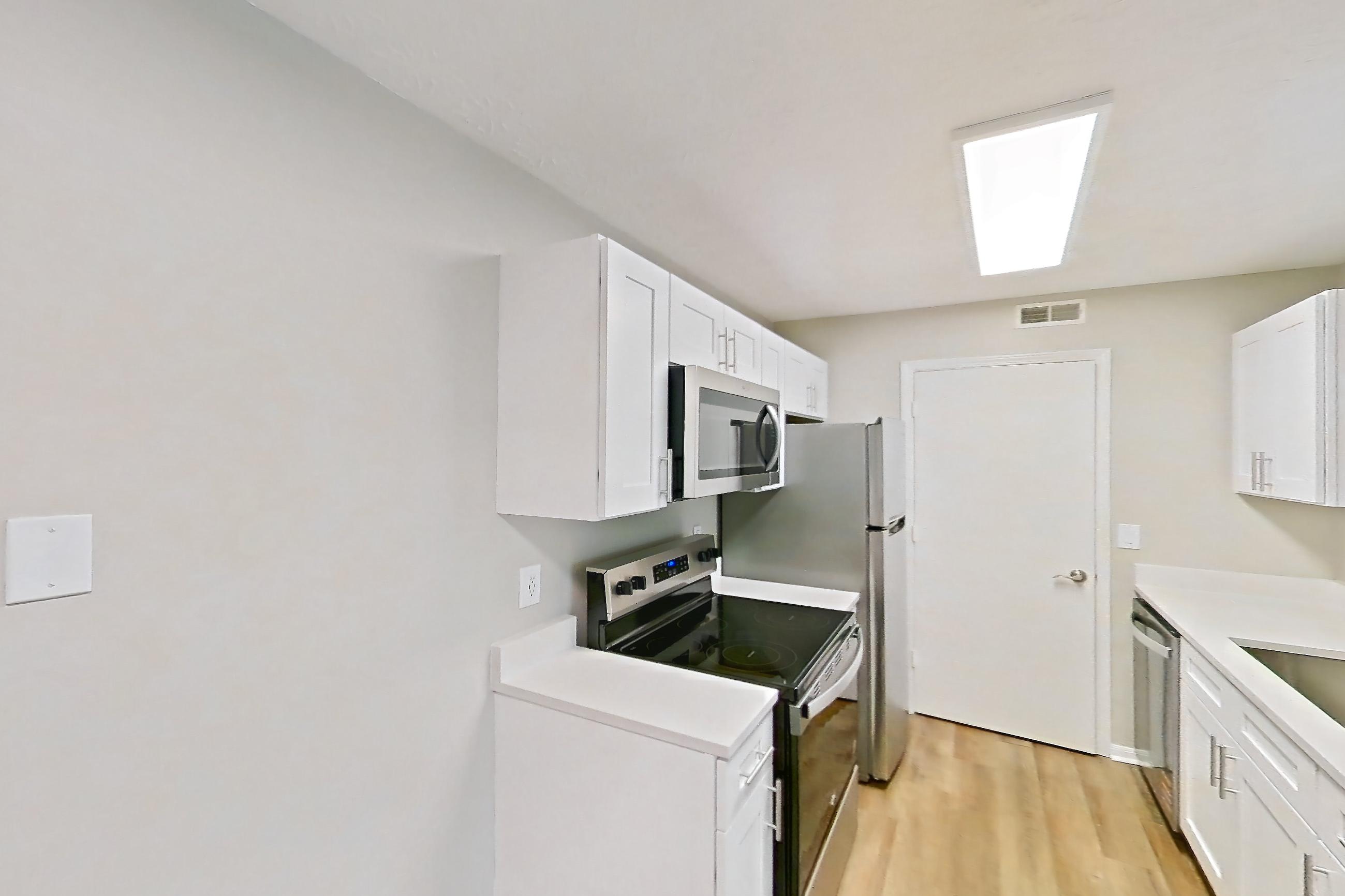 DINING ROOM (representative of this floor plan)