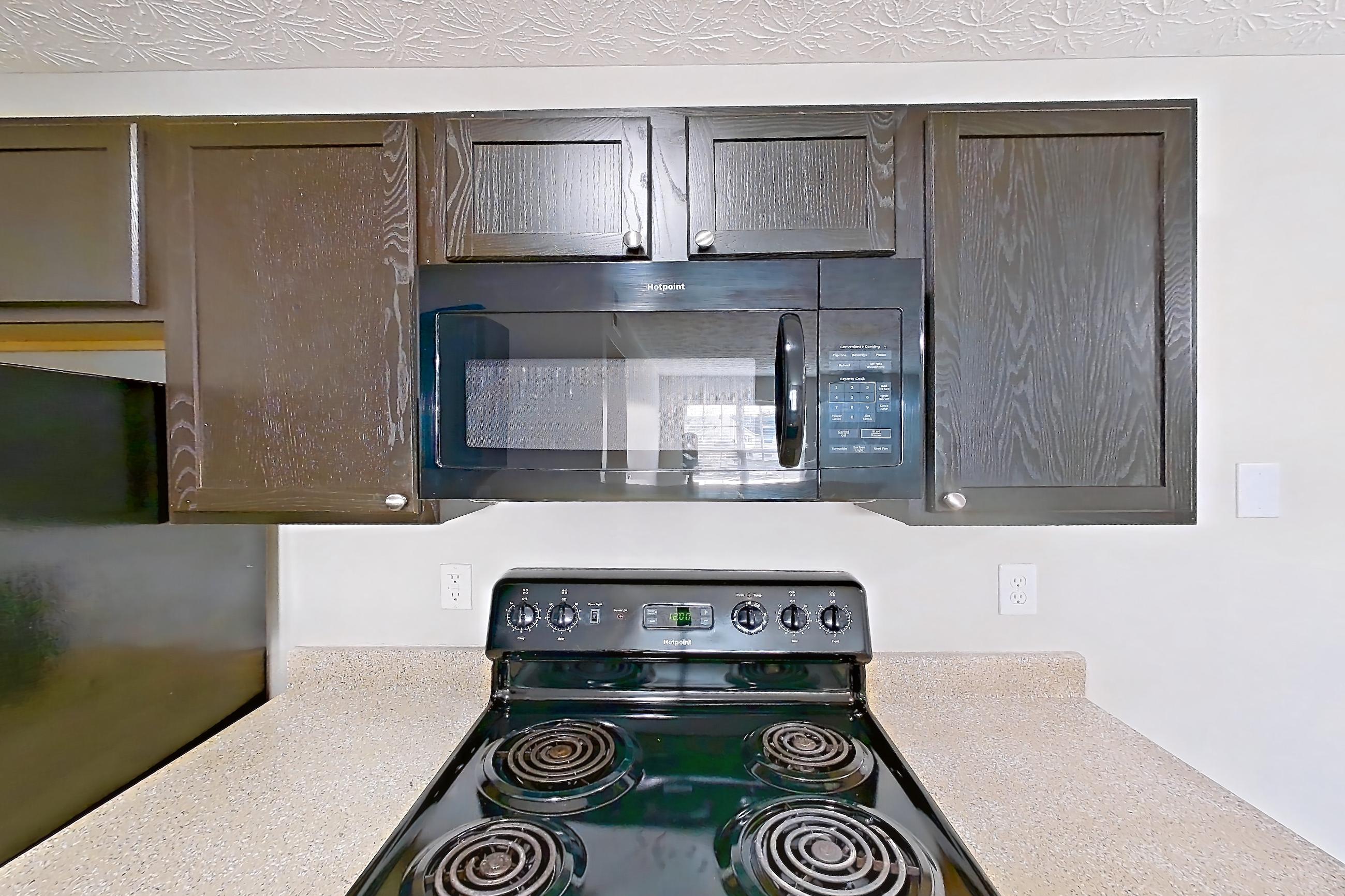 Kitchen in Apartment 3162bld at The Gardens Columbus, 2M floor plan