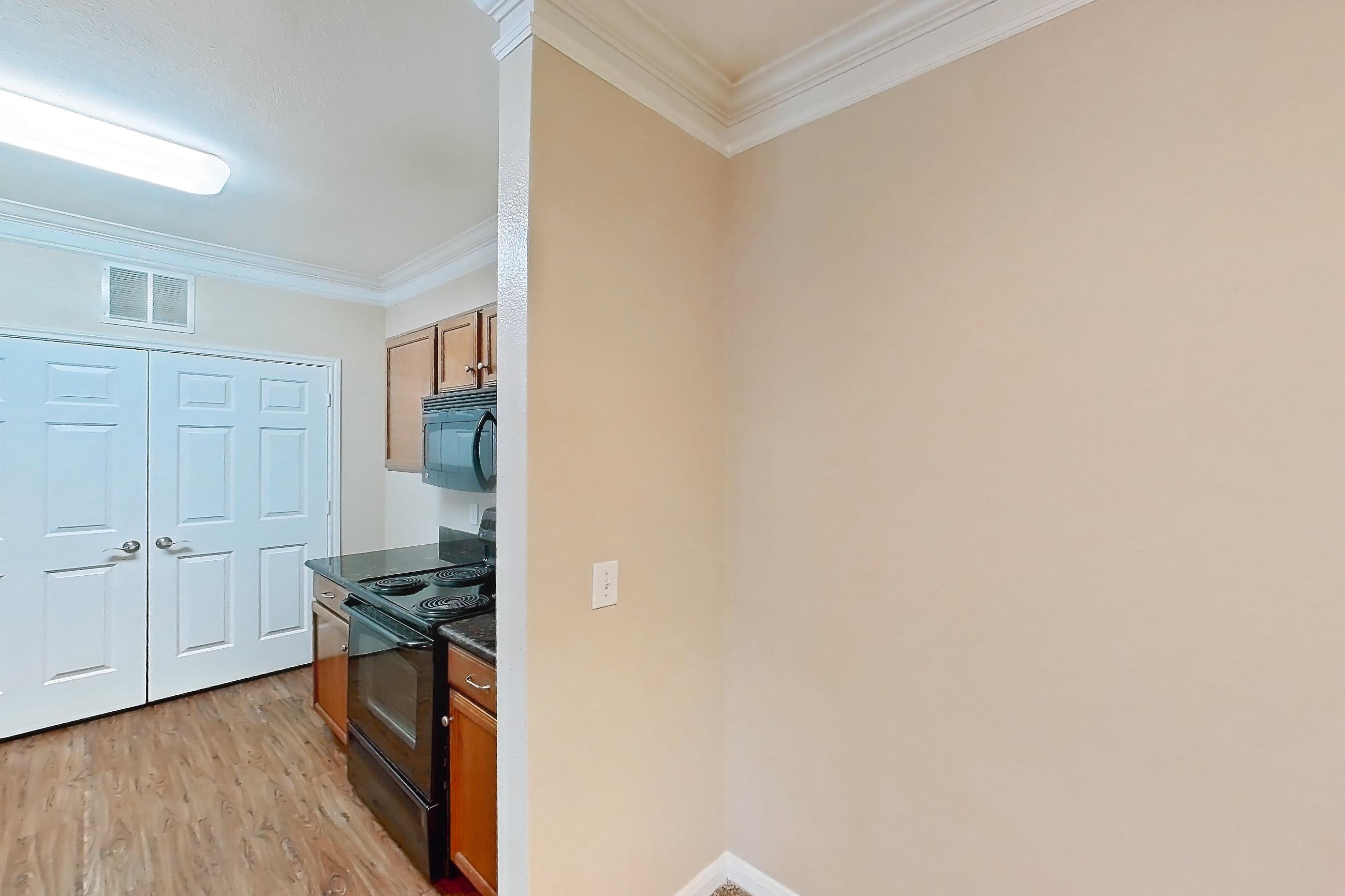 DINING ROOM (representative of this floor plan)