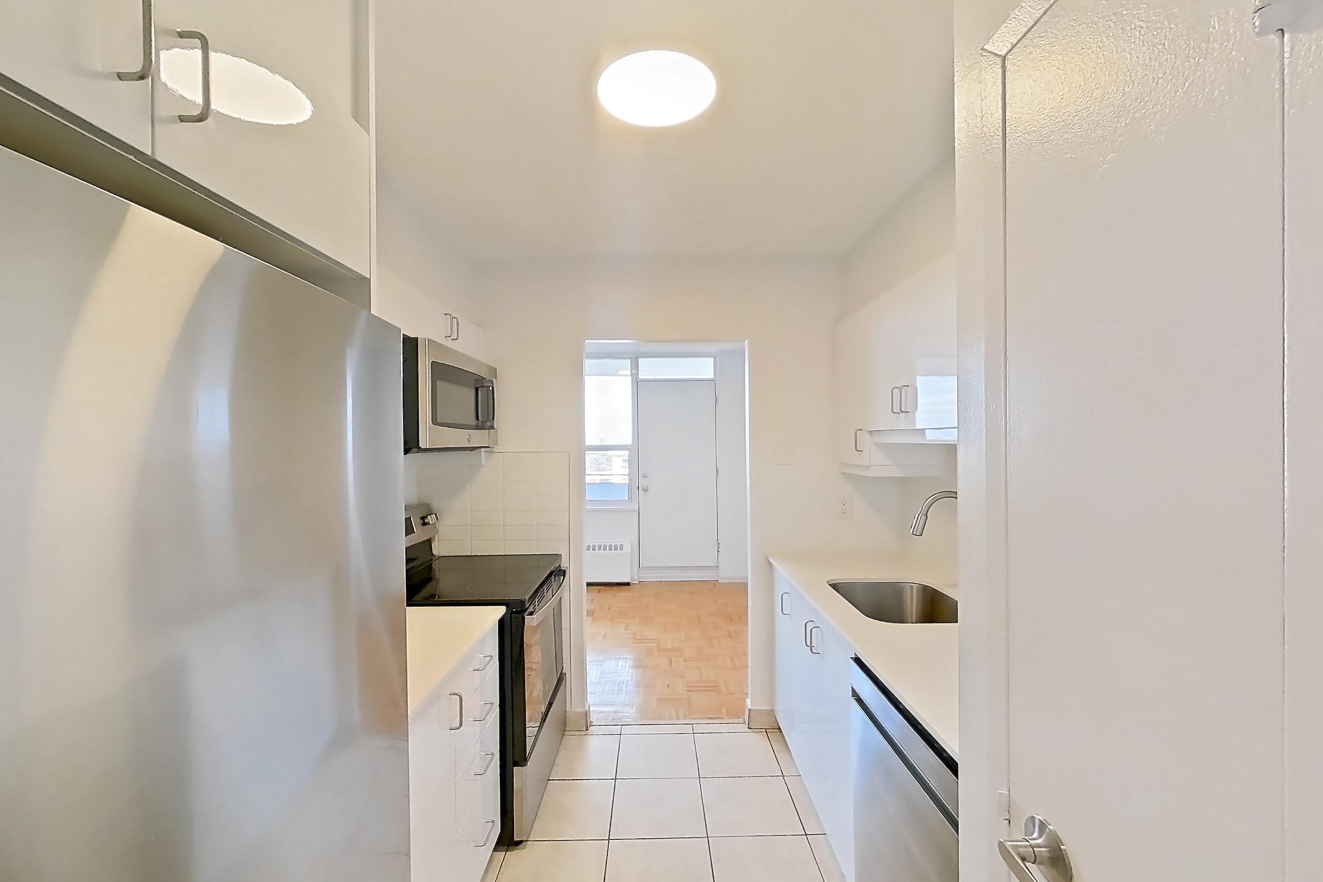 Kitchen in Apartment 2517 at 77 Davisville, 2C floor plan