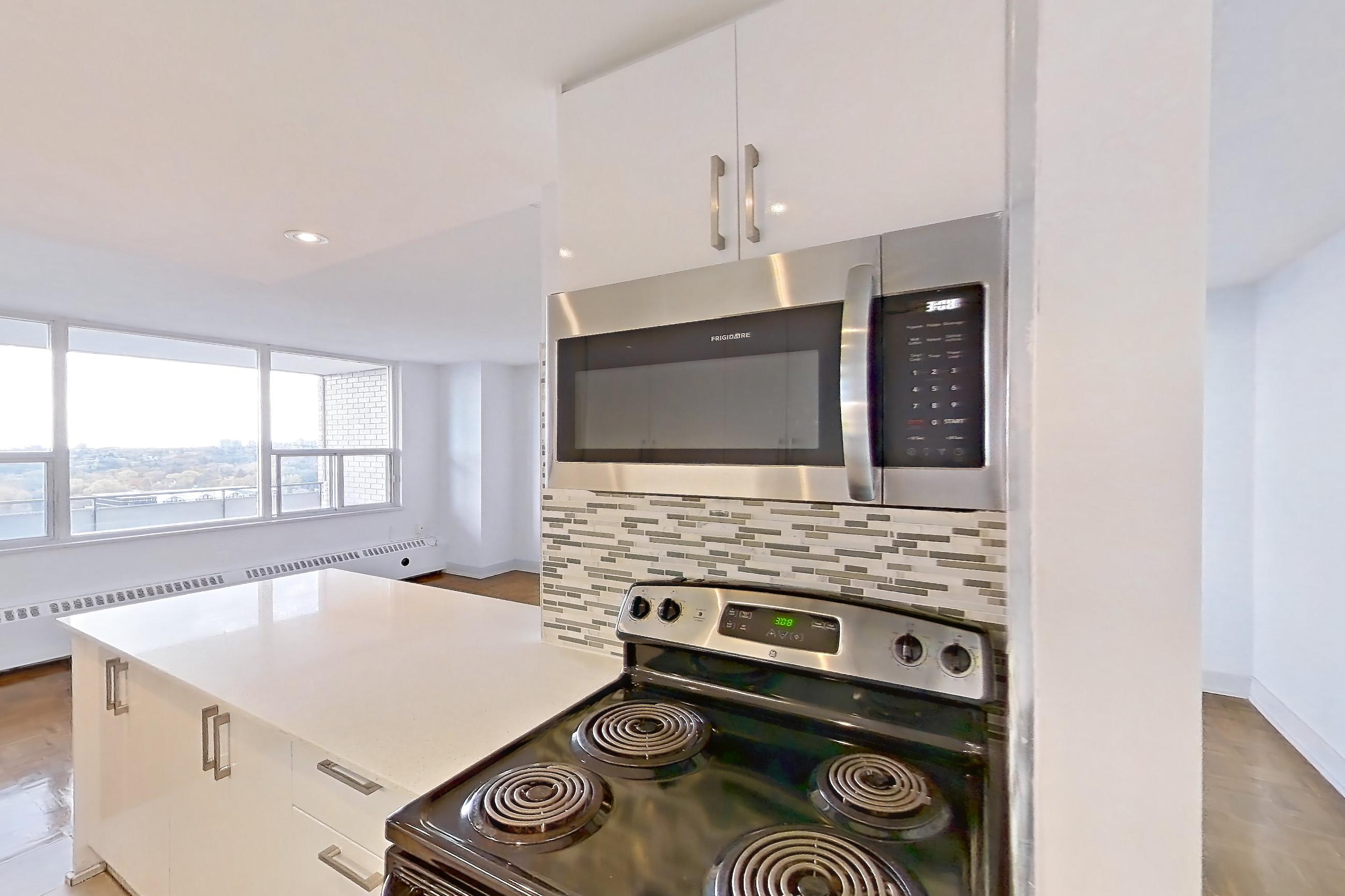 Kitchen in Apartment 1918 at 77 Davisville, 2F floor plan