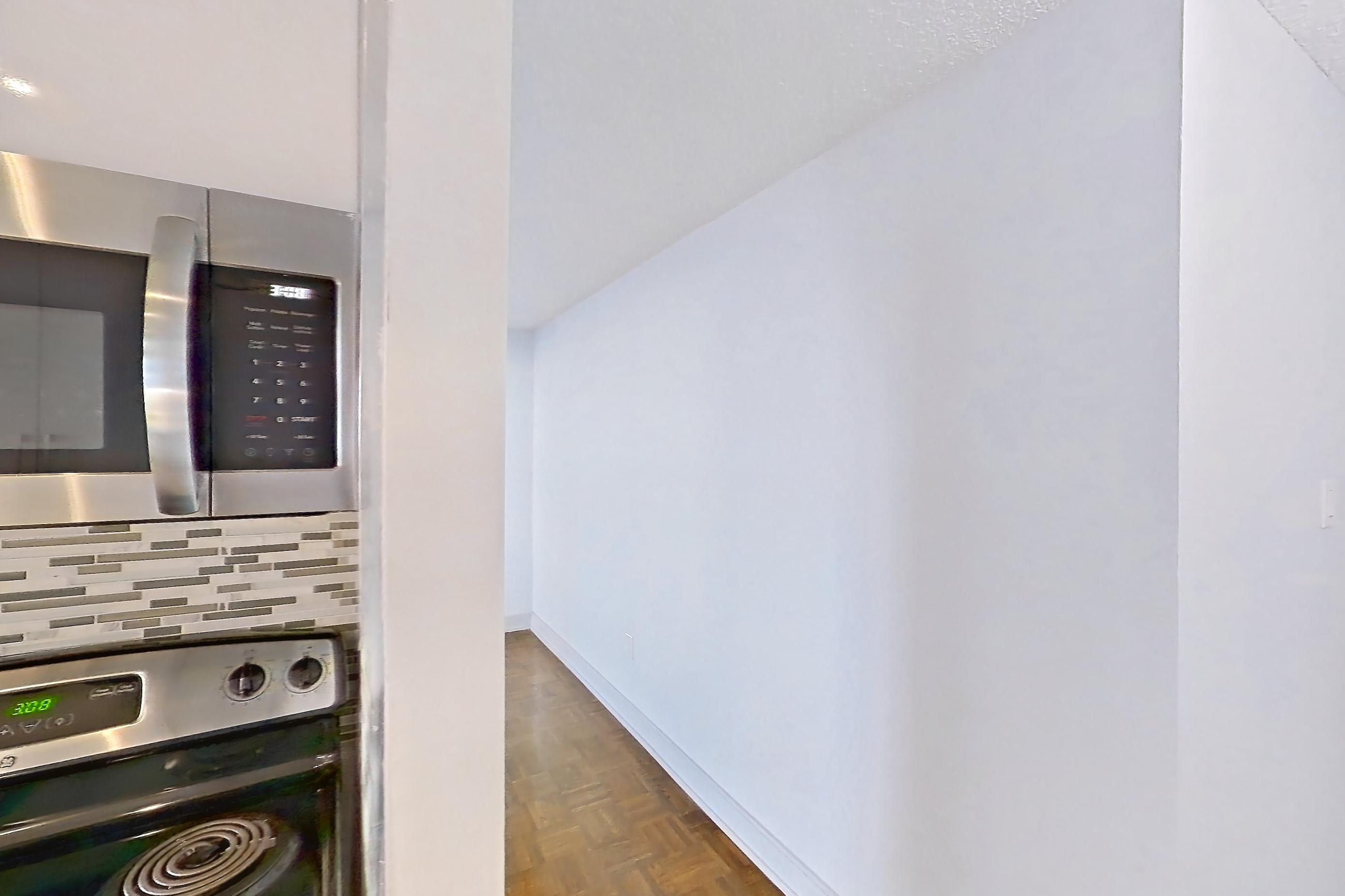 Kitchen in Apartment 1918 at 77 Davisville, 2F floor plan