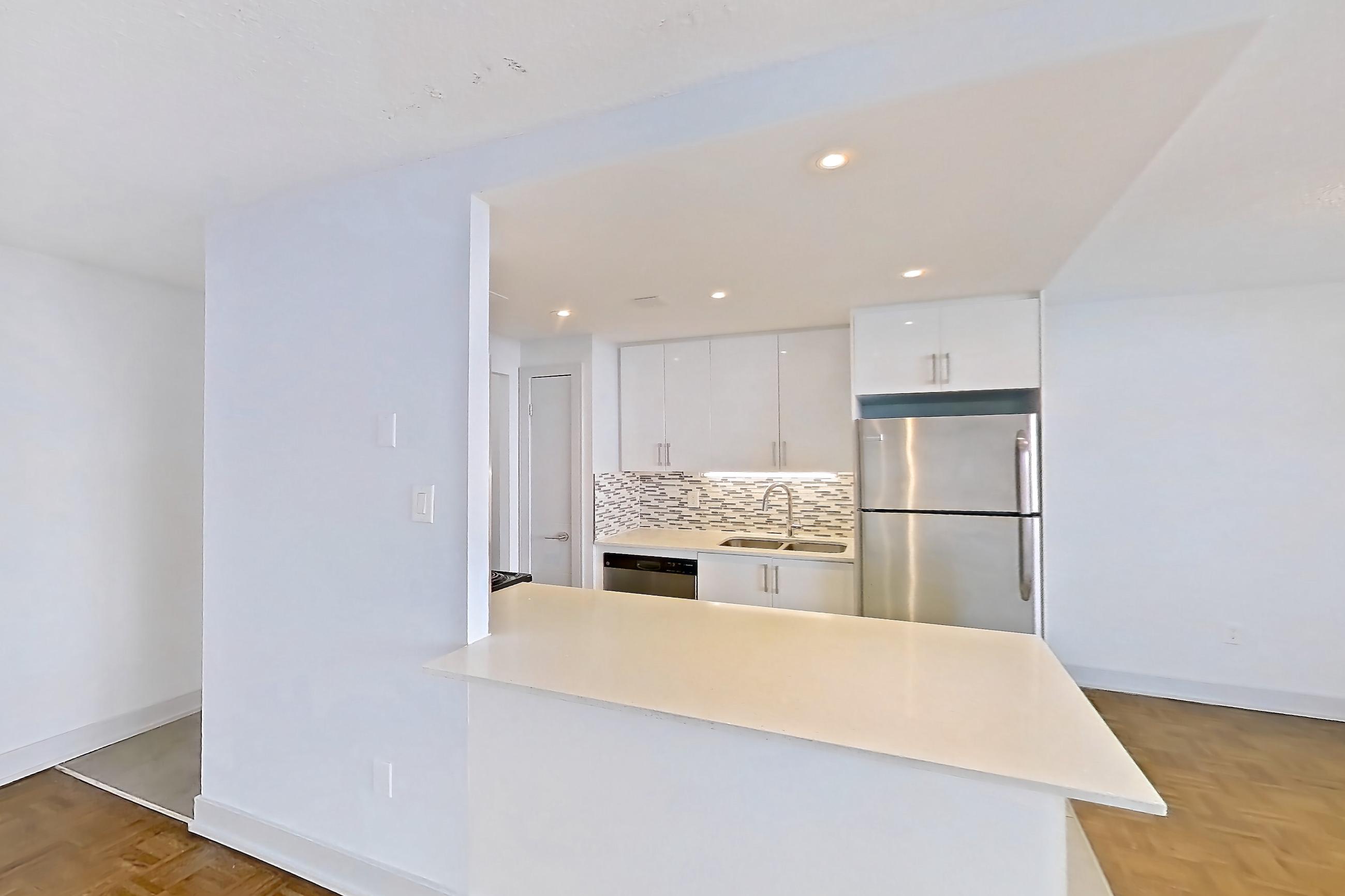 Living room in Apartment 1918 at 77 Davisville, 2F floor plan