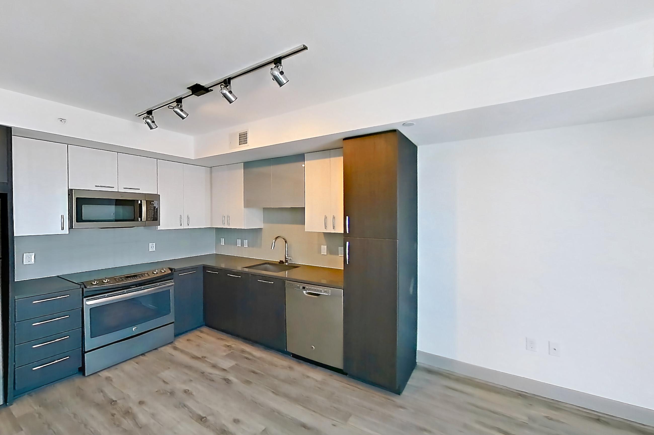 LIVING ROOM (representative of this floor plan)