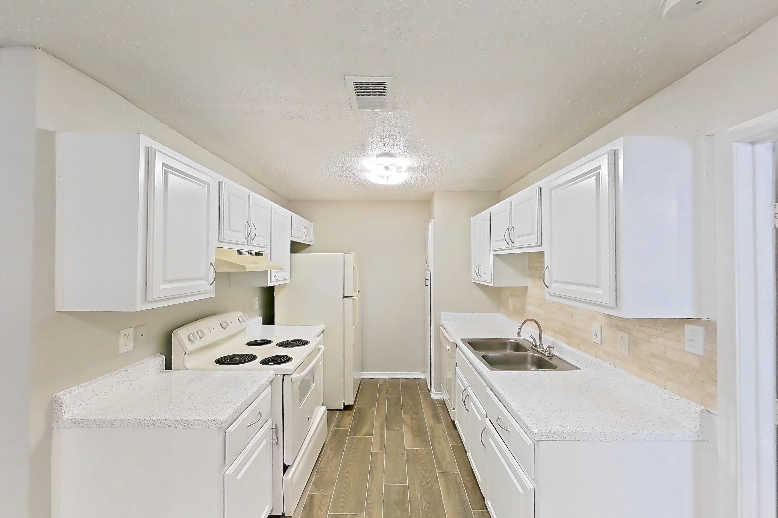 DINING ROOM (representative of this floor plan)