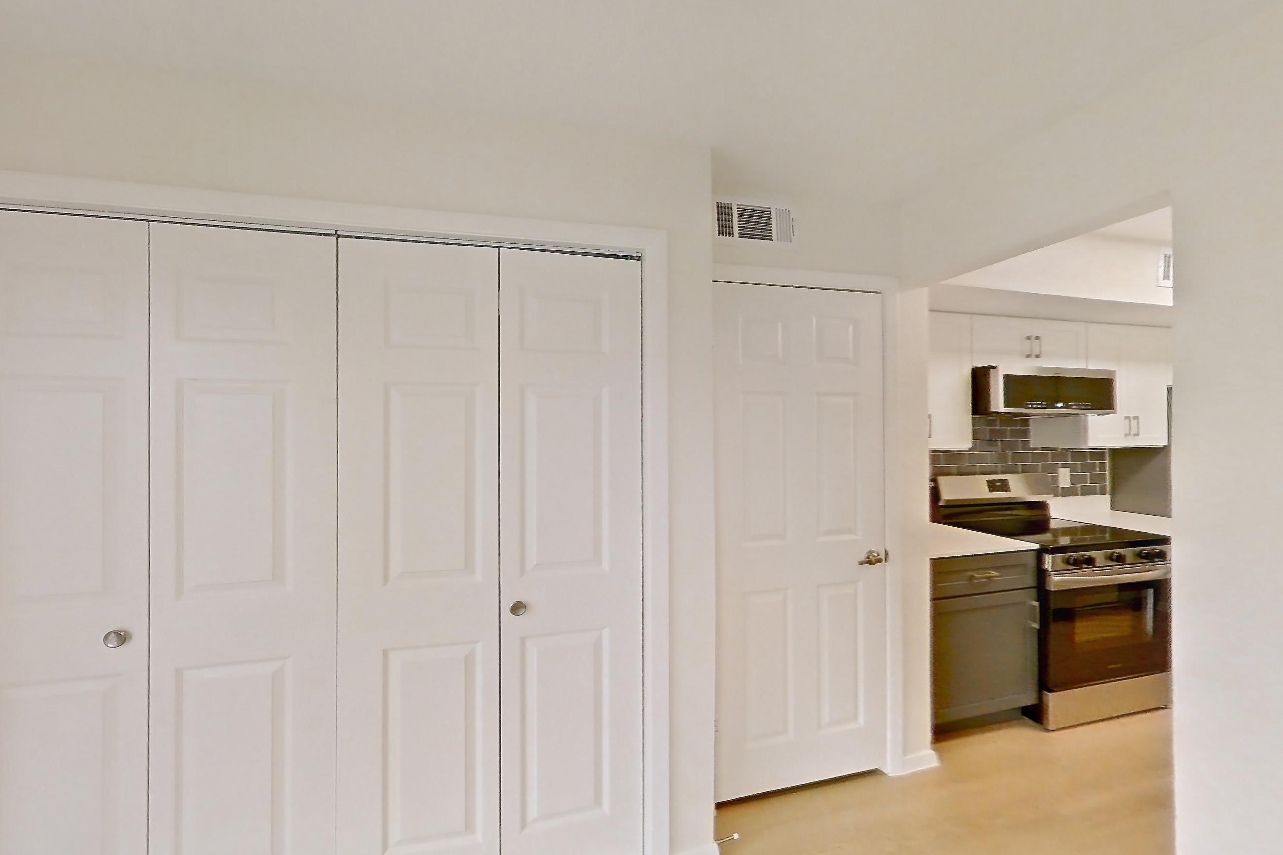 DINING ROOM (representative of this floor plan)