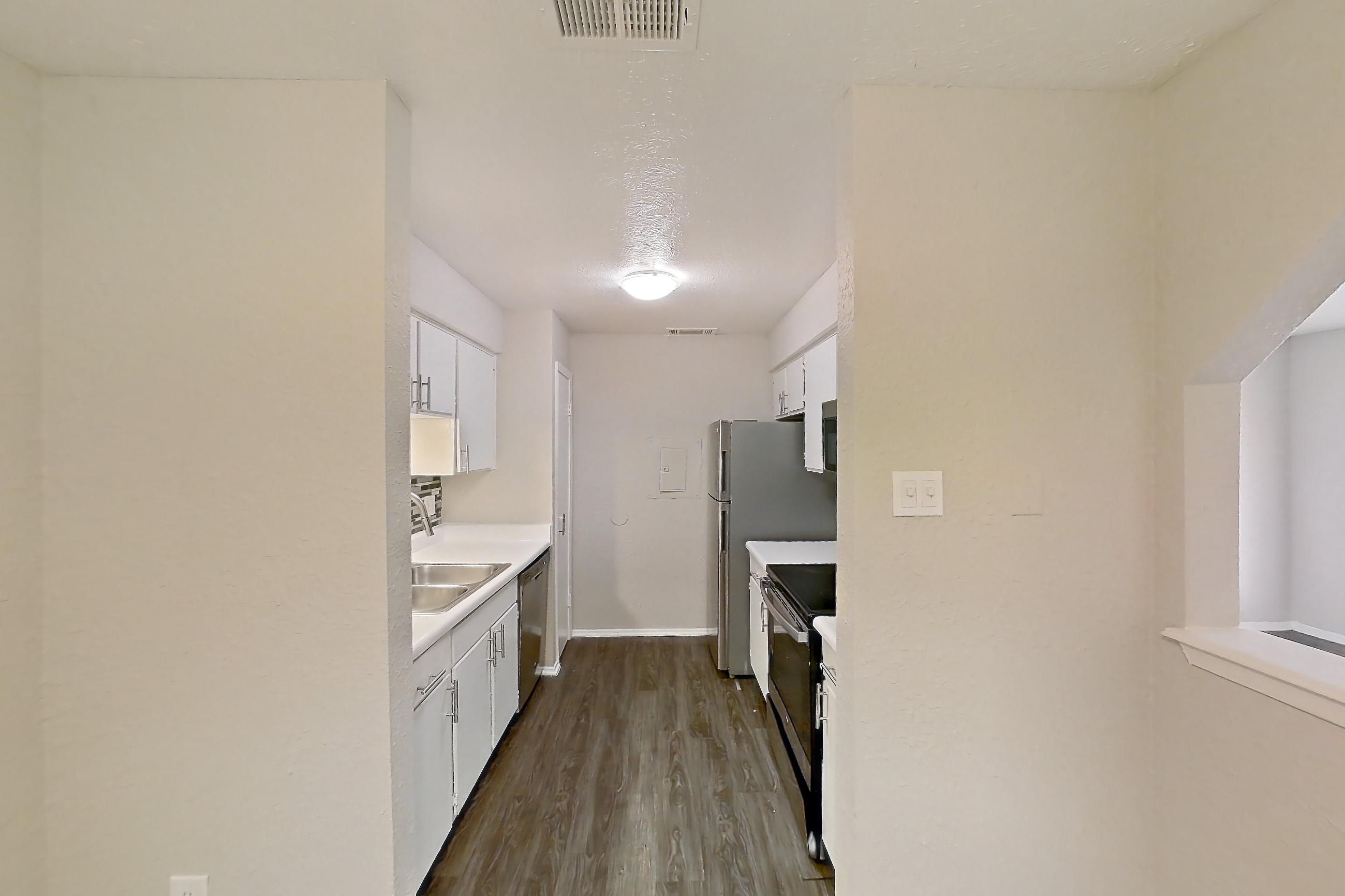 DINING ROOM (representative of this floor plan)