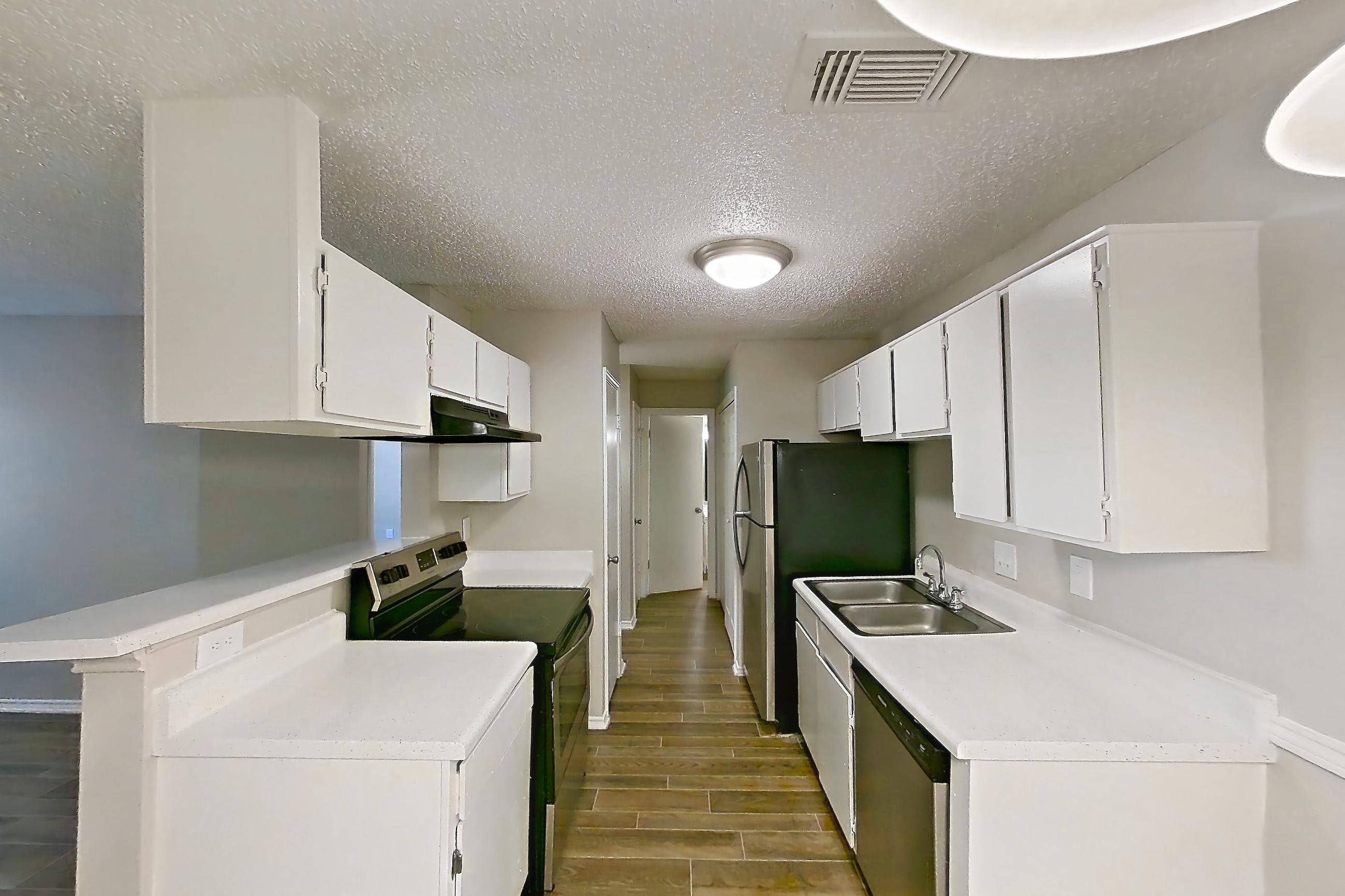Dining room in a B1 floor plan apartment, representative of Apartment 1002P at The Carmel
