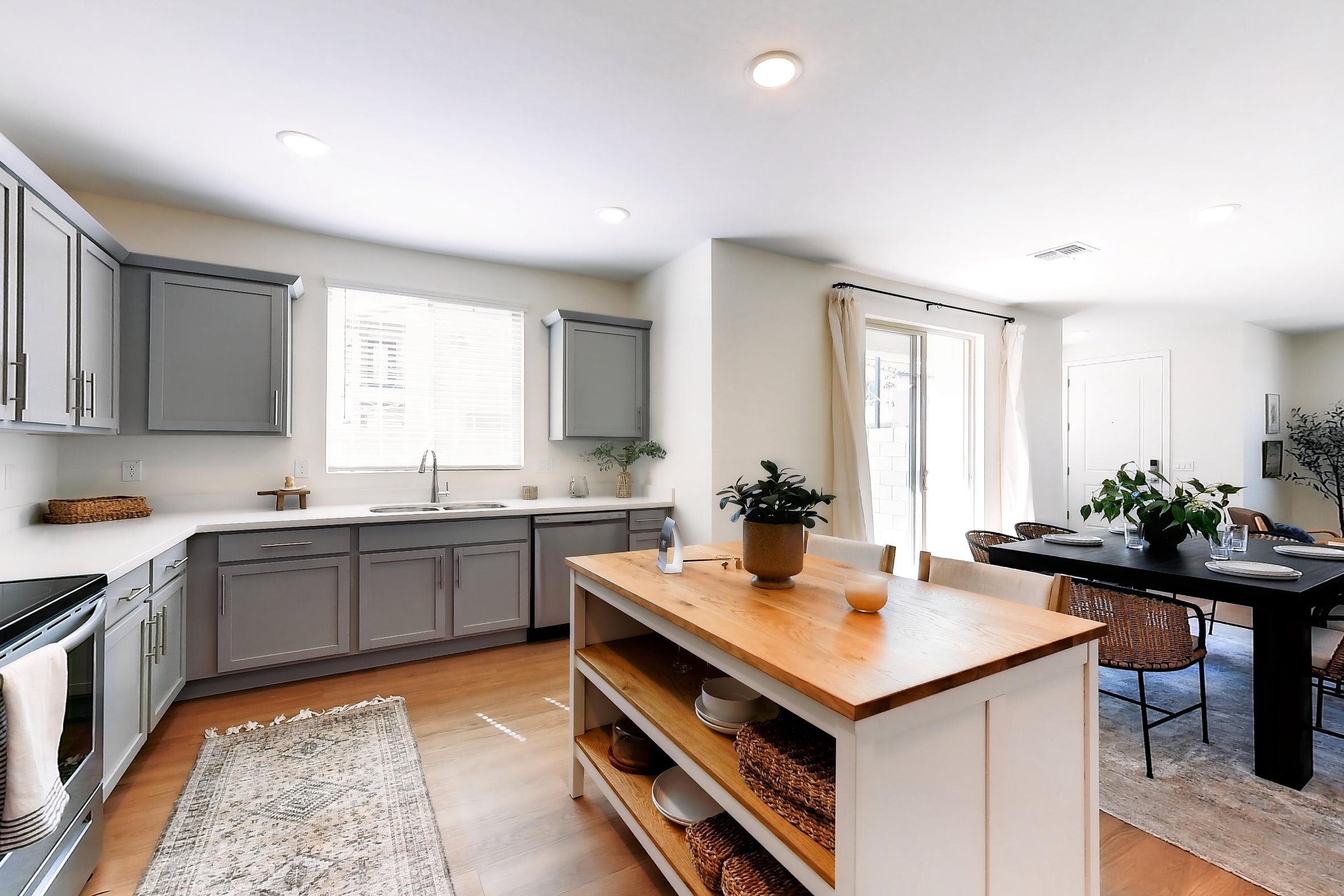 KITCHEN PANTRY