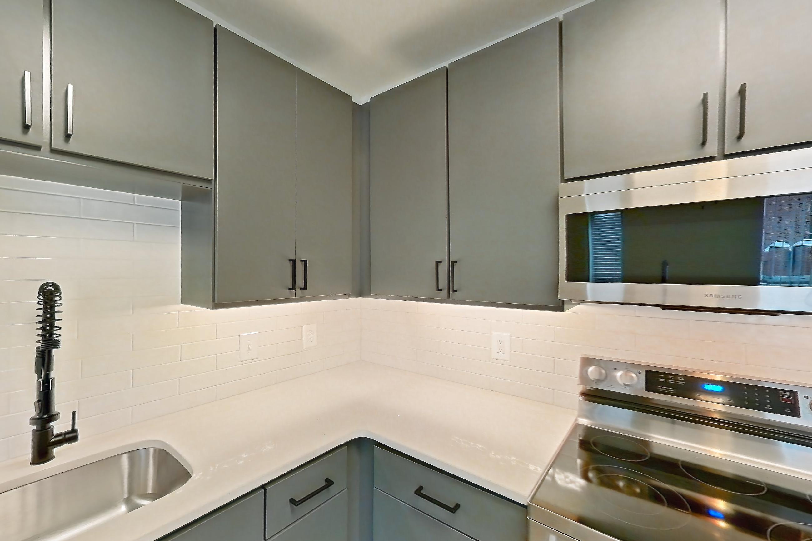 Kitchen in a A8R floor plan apartment, representative of Apartment 421 at Cortland Ballston