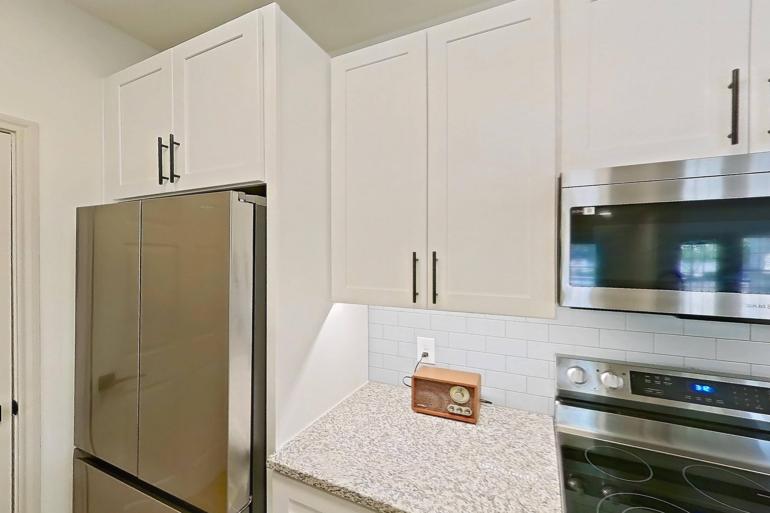 Kitchen in a B2R - Stonegate floor plan apartment, representative of Apartment 2309 at Cortland Wortham