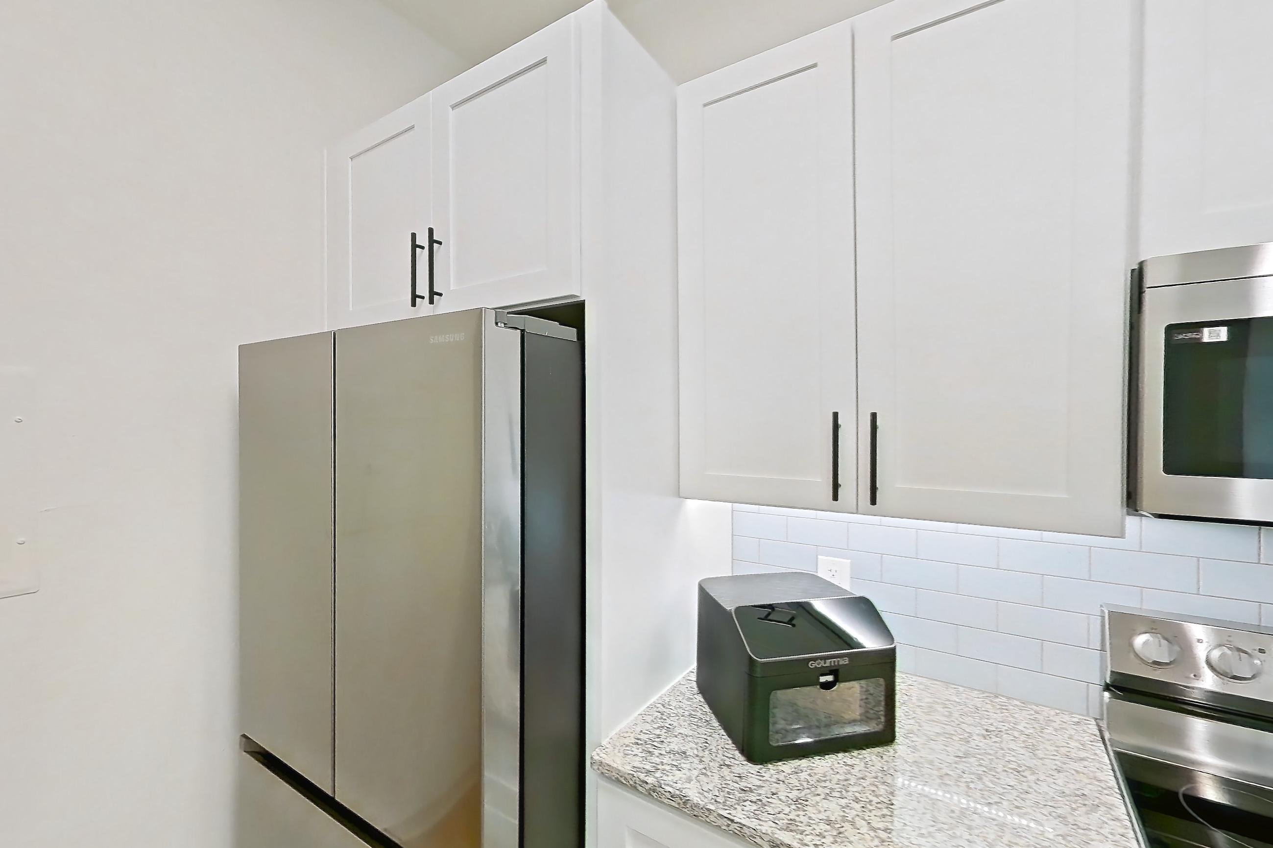 Kitchen in Apartment 16210 at Cortland Wortham, B3R - Windermere floor plan