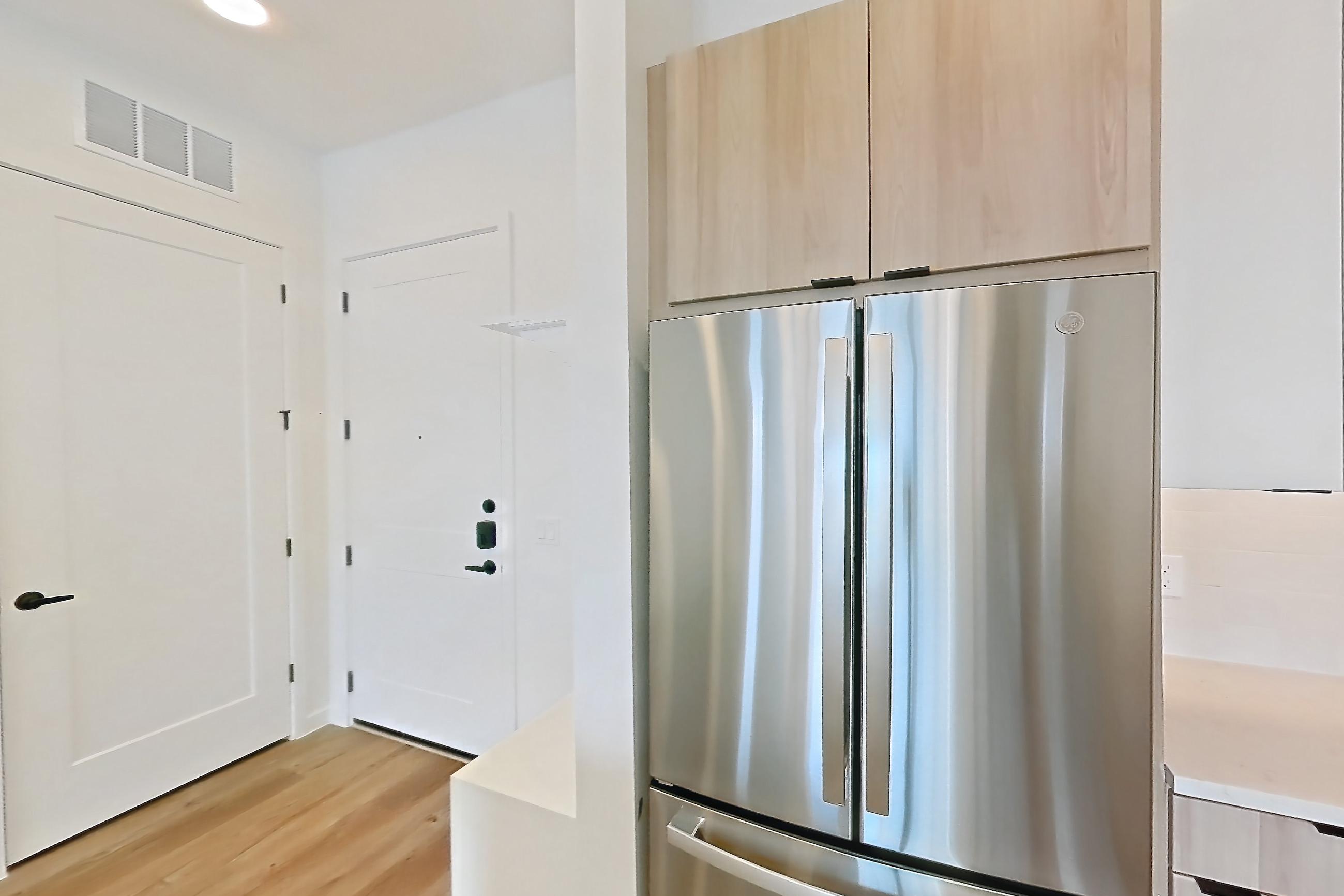 Kitchen in Apartment 404 at Lantower Sunrise, A1 floor plan