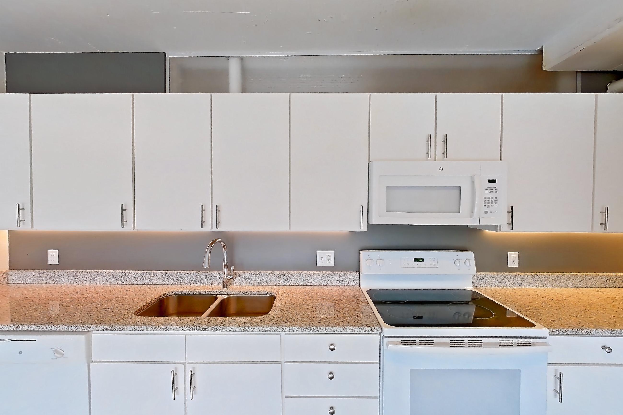 Kitchen, Apartment 711 at Parcels at Concourse